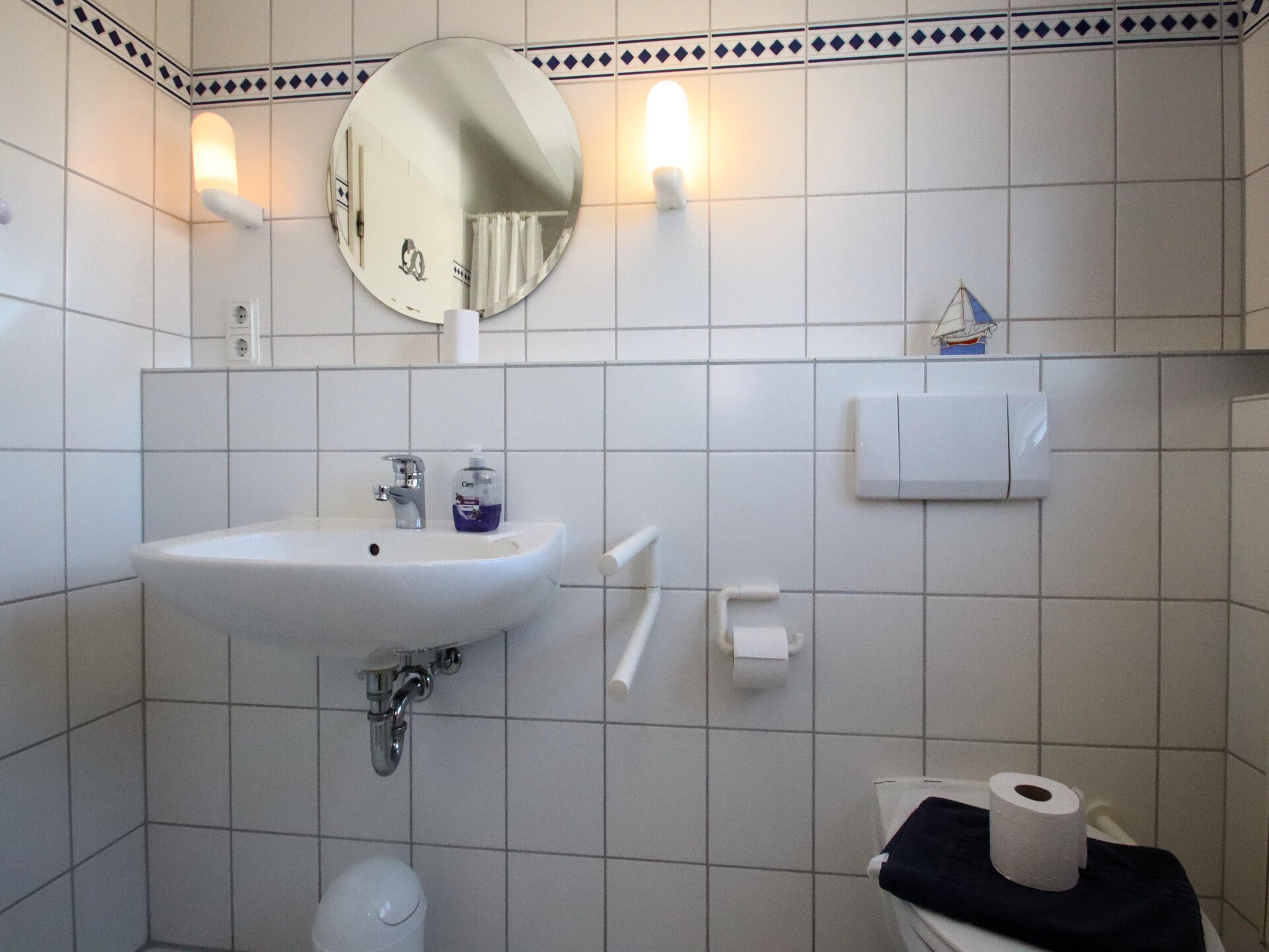 Op 1,3 km van het strand: comfortabel appartement in Burhave - foto 12