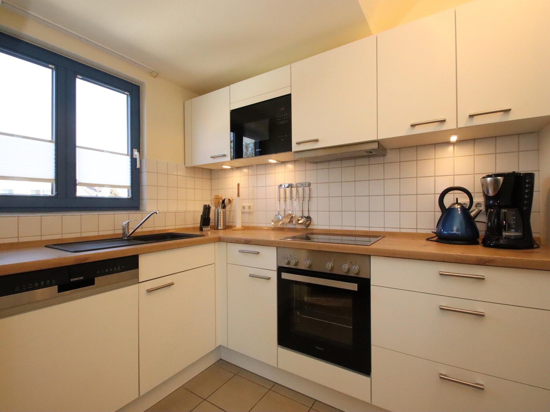 Op 1,3 km van het strand: comfortabel appartement in Burhave - foto 9