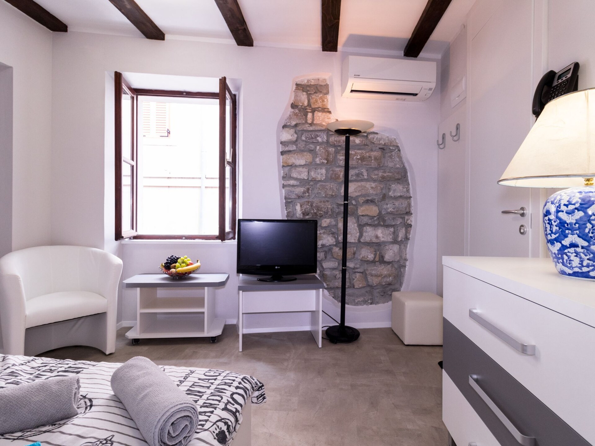 Romantisch studio-appartement in hartje Piran, 100m van het strand - foto 10