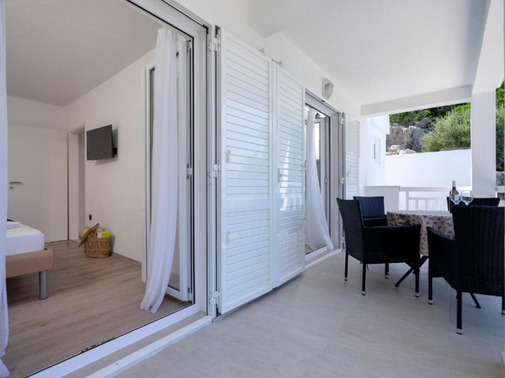 Vakantiehuis Jadranko: Direct aan Zee in Afgelegen Baai op Hvar - foto 38