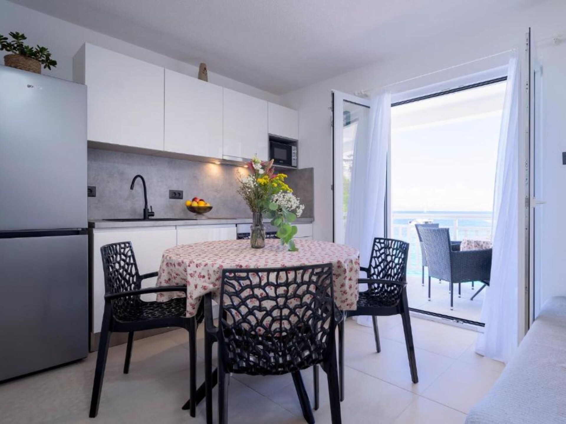 Vakantiehuis Jadranko: Direct aan Zee in Afgelegen Baai op Hvar - foto 9