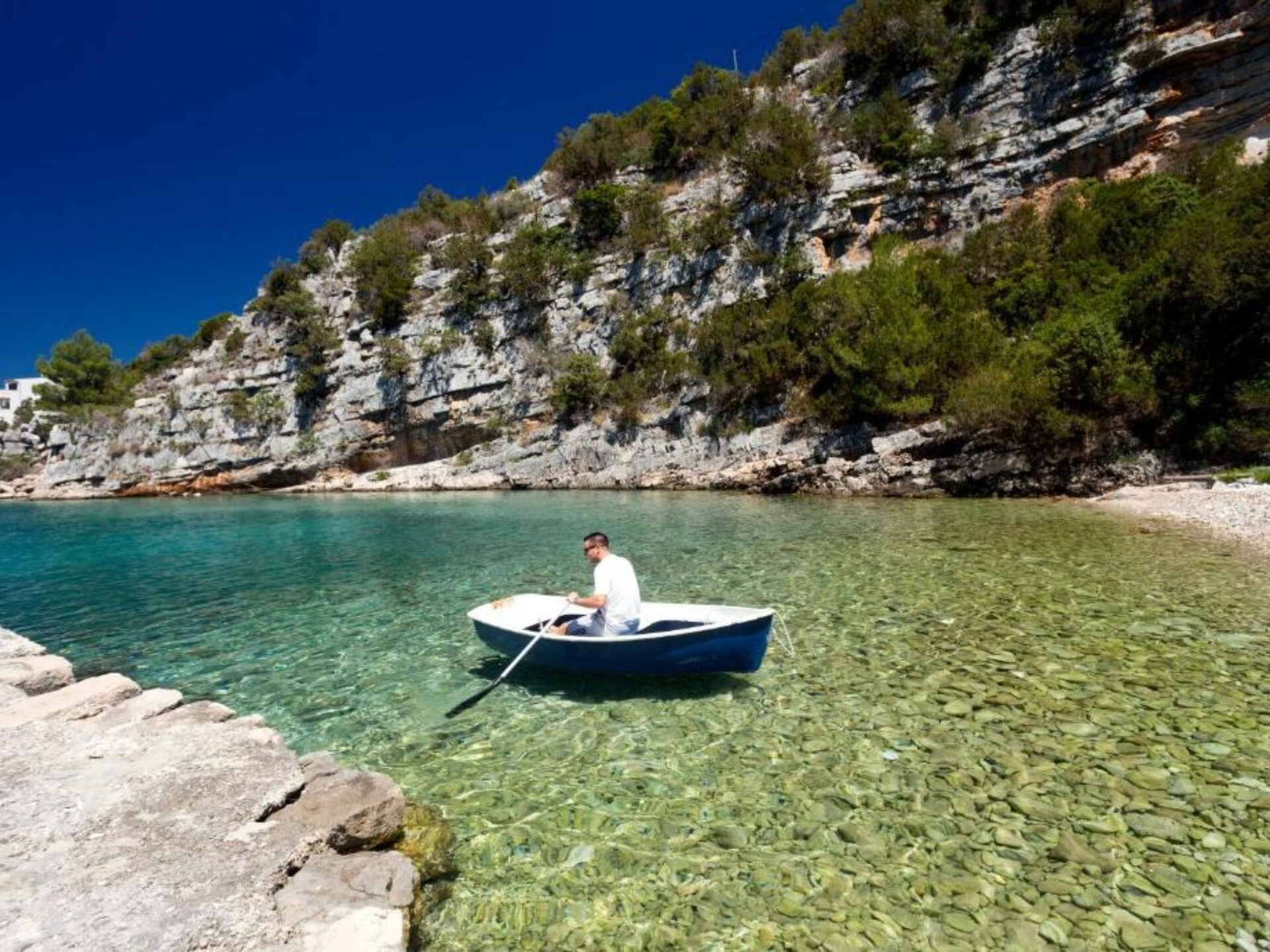 Vakantiehuis Jadranko: Direct aan Zee in Afgelegen Baai op Hvar - foto 30