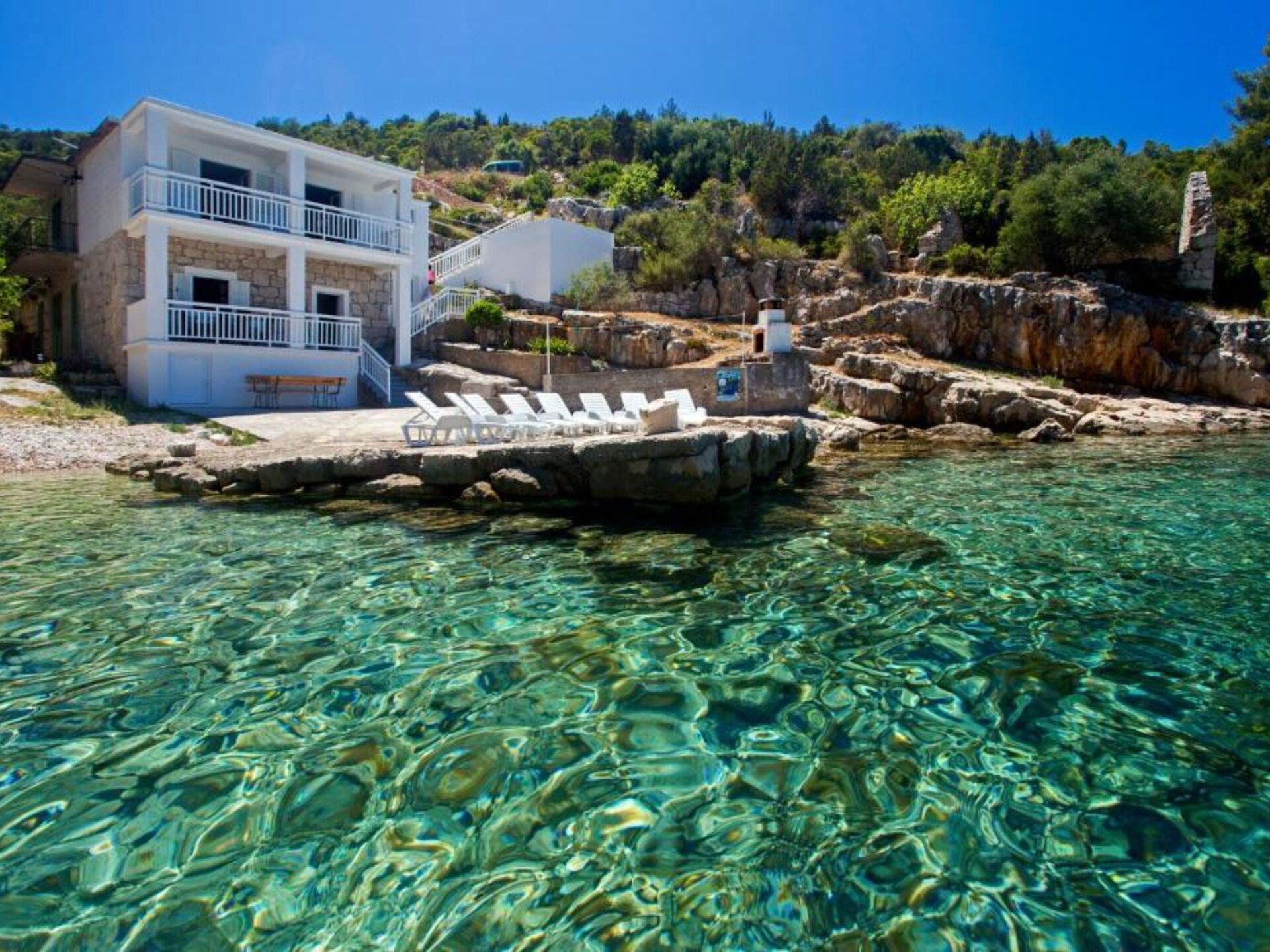 Vakantiehuis Jadranko: Direct aan Zee in Afgelegen Baai op Hvar - foto 32
