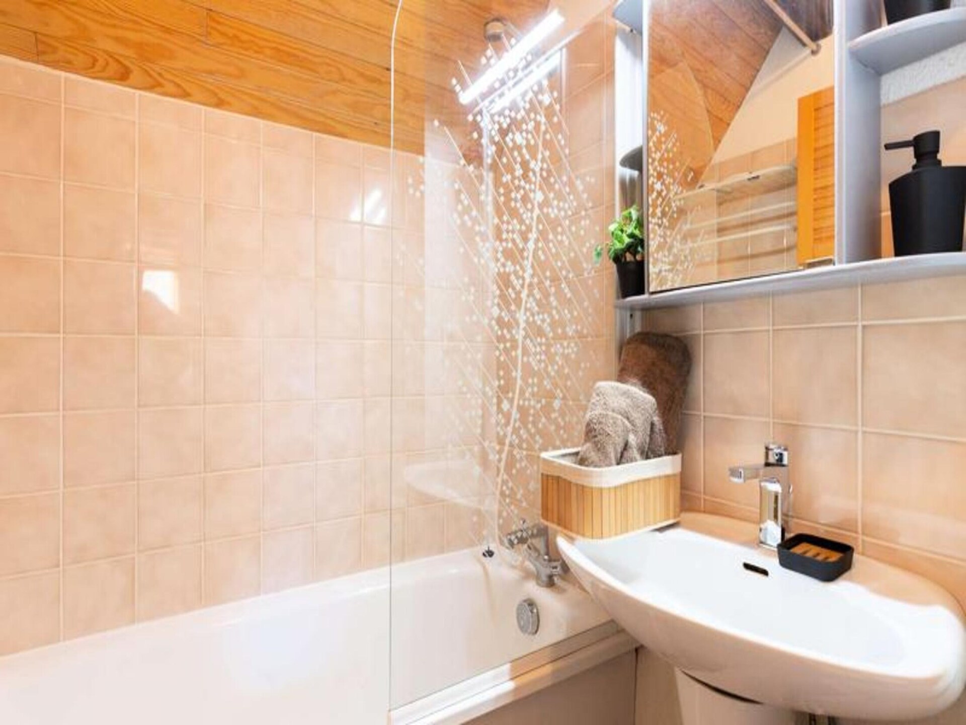 Duplex op het zuiden met bergzicht, vlakbij gondel en thermen - foto 23