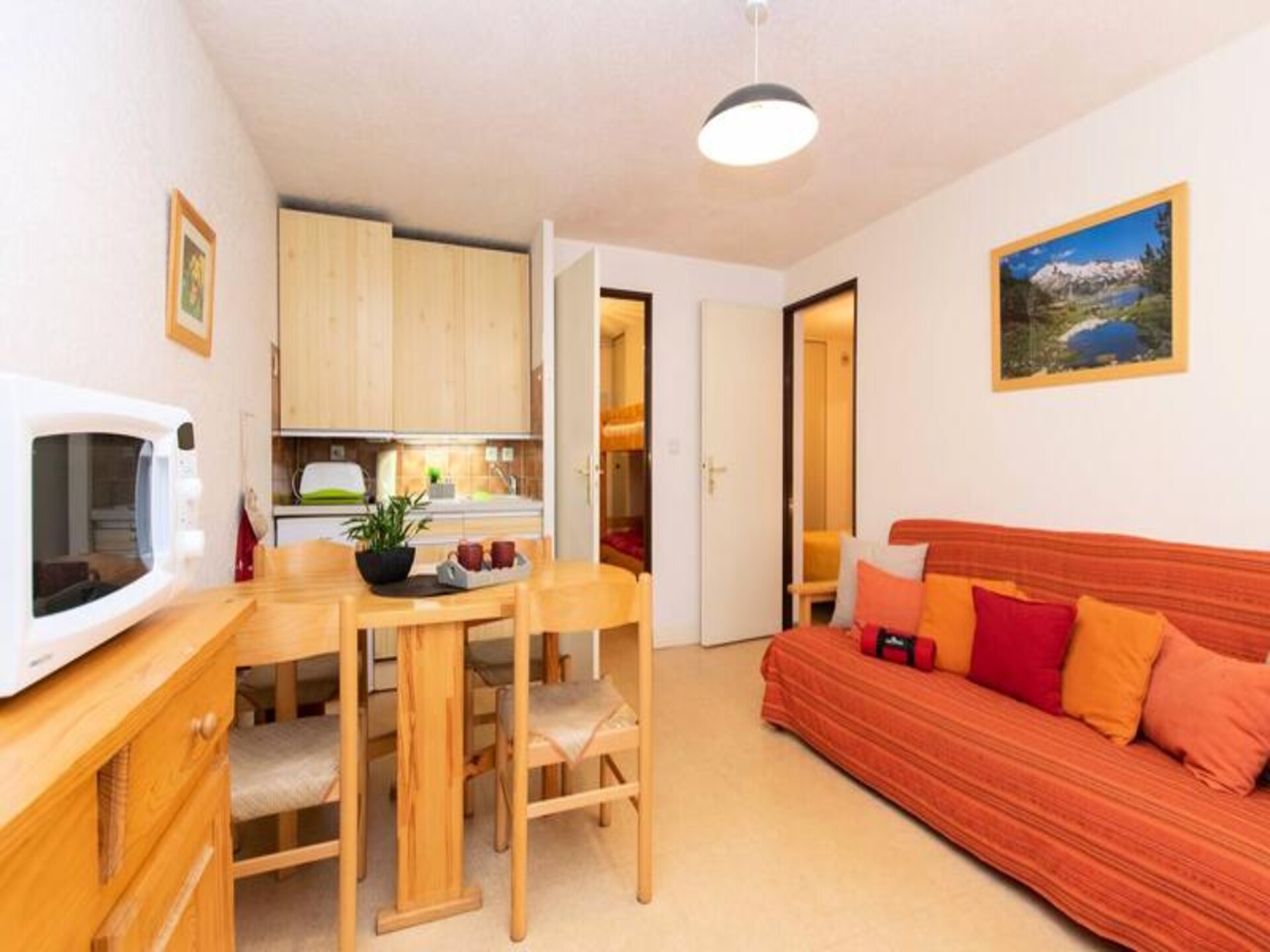 Knus appartement op de begane grond met balkon, vlakbij de lift in Saint-Lary - foto 4