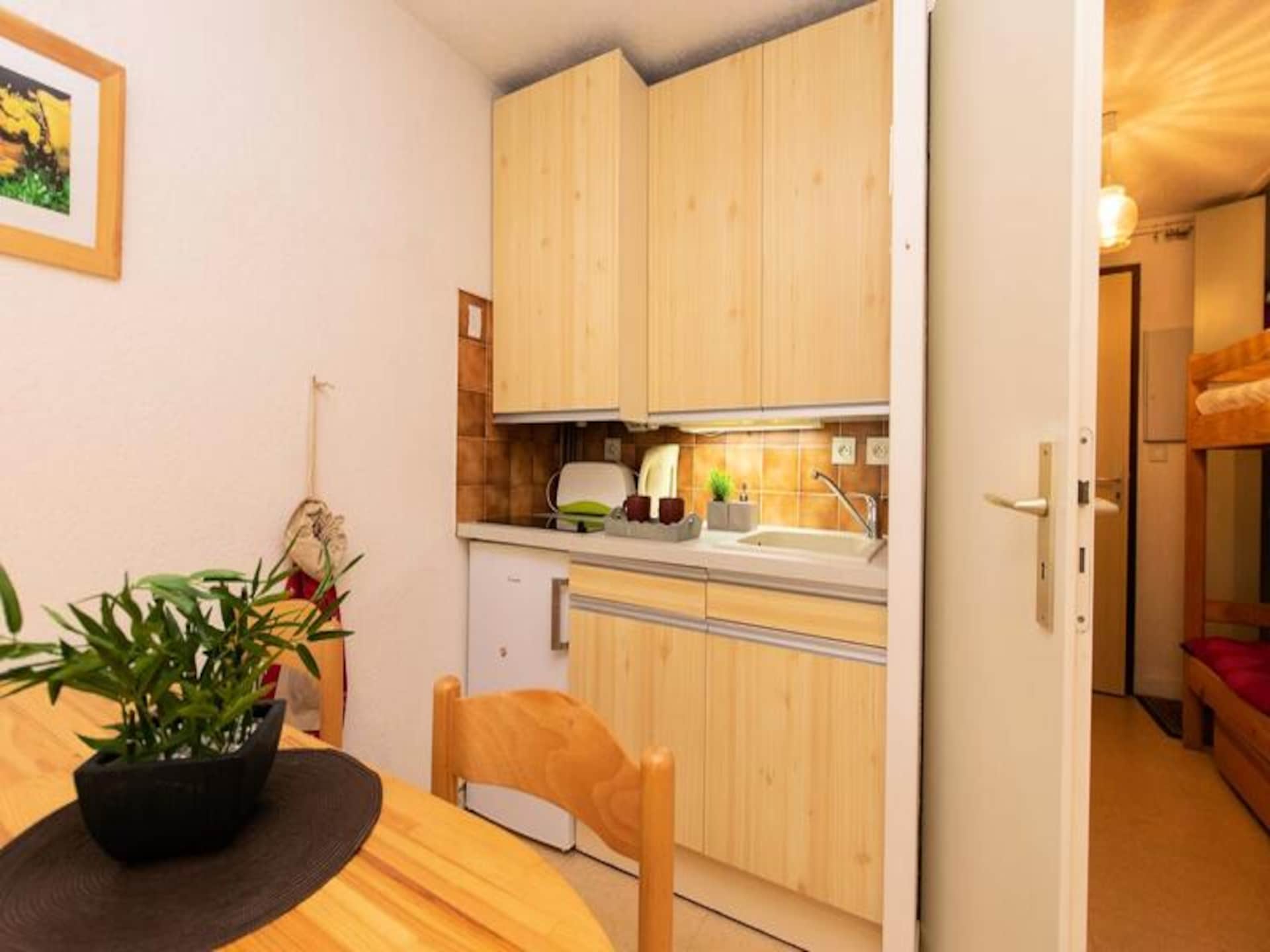 Knus appartement op de begane grond met balkon, vlakbij de lift in Saint-Lary - foto 6