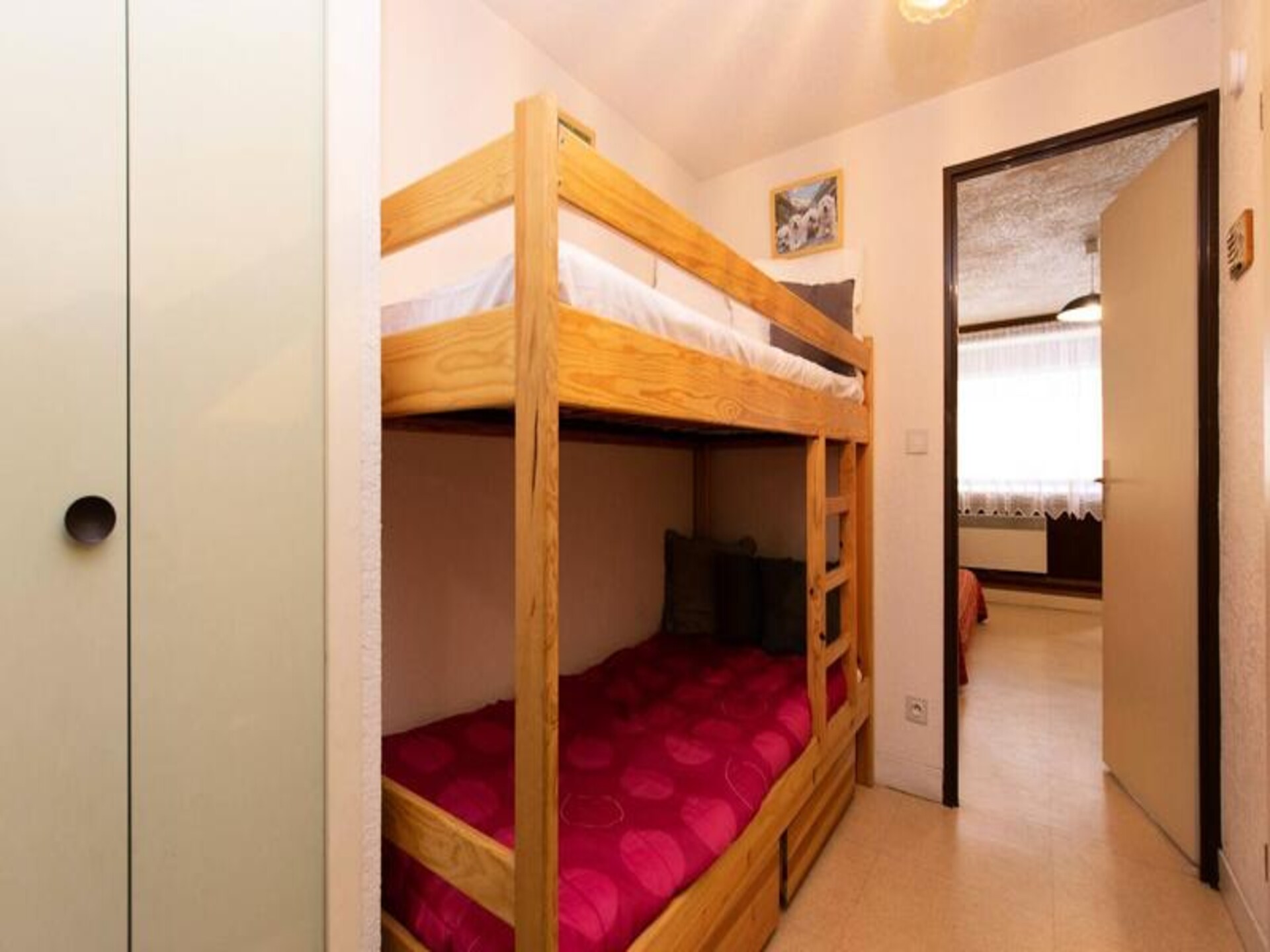 Knus appartement op de begane grond met balkon, vlakbij de lift in Saint-Lary - foto 7