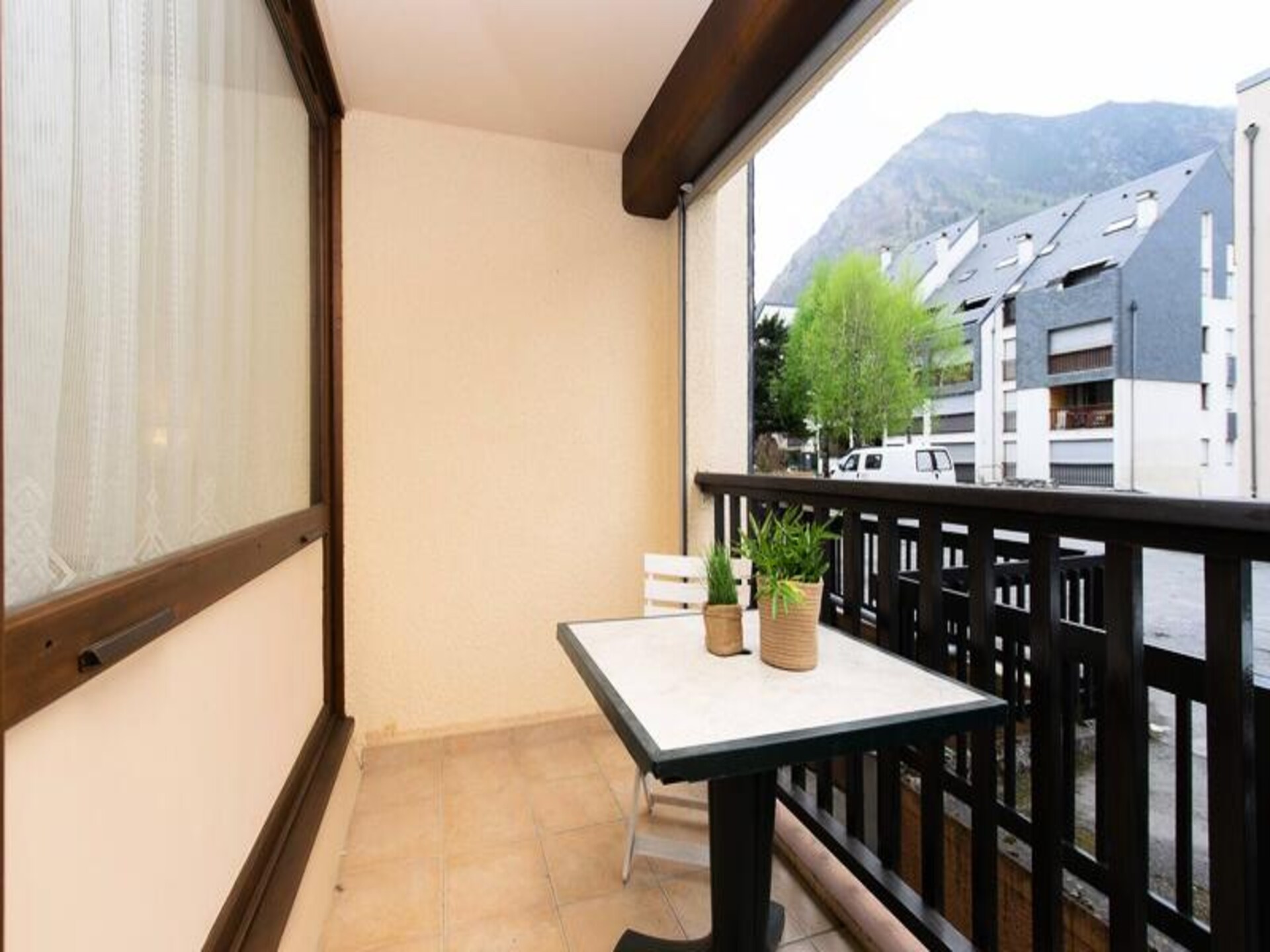 Knus appartement op de begane grond met balkon, vlakbij de lift in Saint-Lary - foto 10