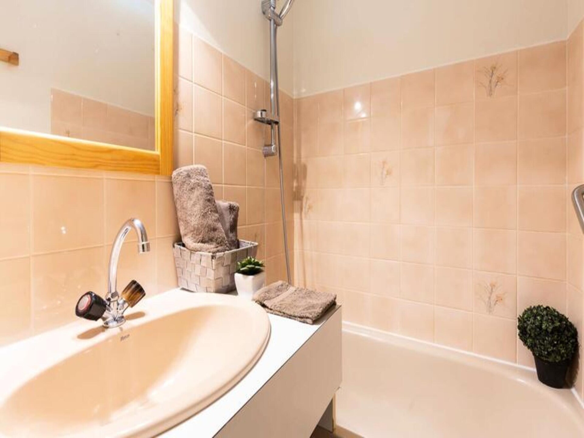 Knus appartement 6p met tuin en Pyreneeënzicht in Saint Lary - foto 16