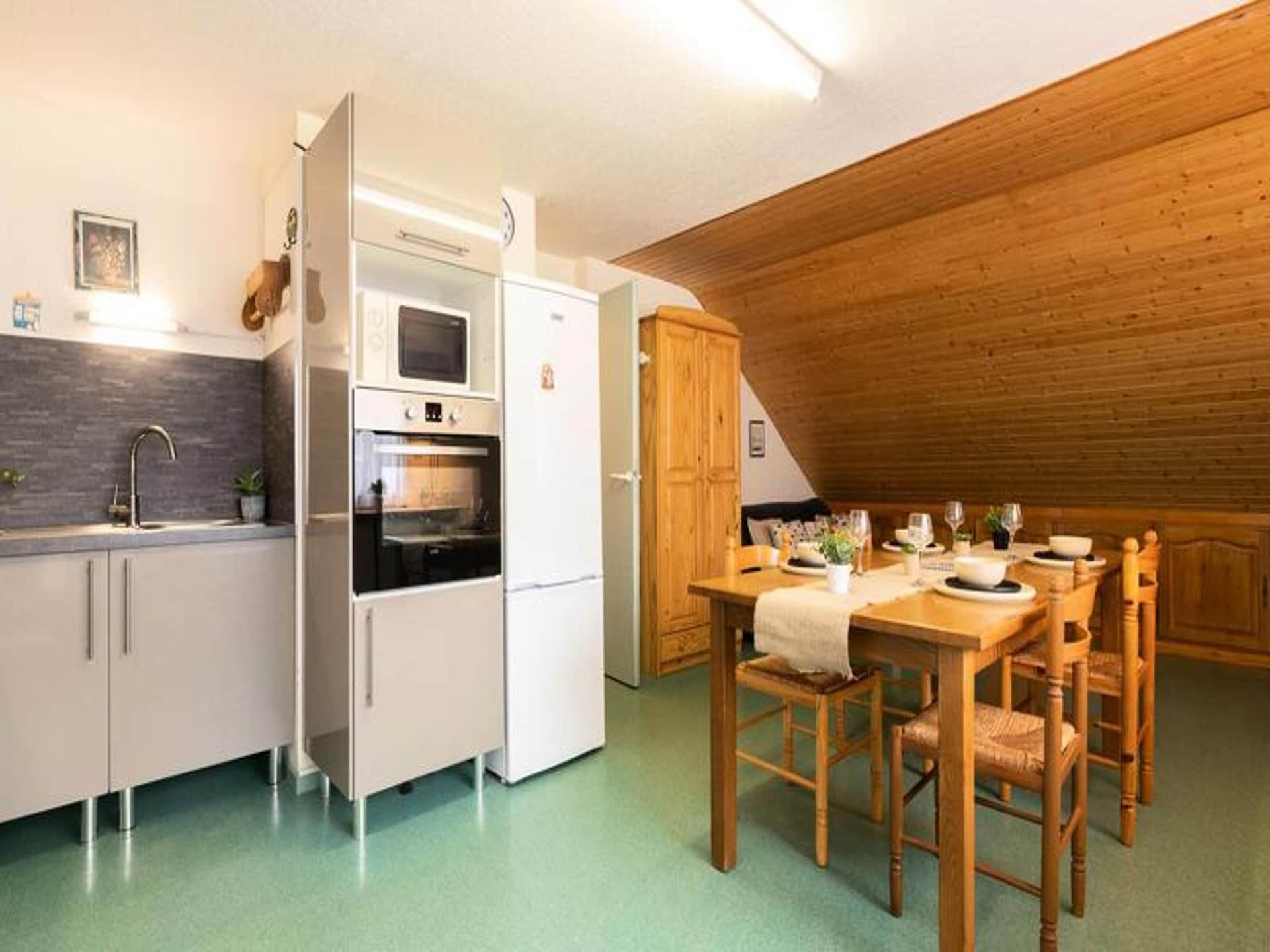 Ruim 4-slaapkamerappartement op 53m² met zonnig balkon en uitzicht op Pla d'Adet - foto 14