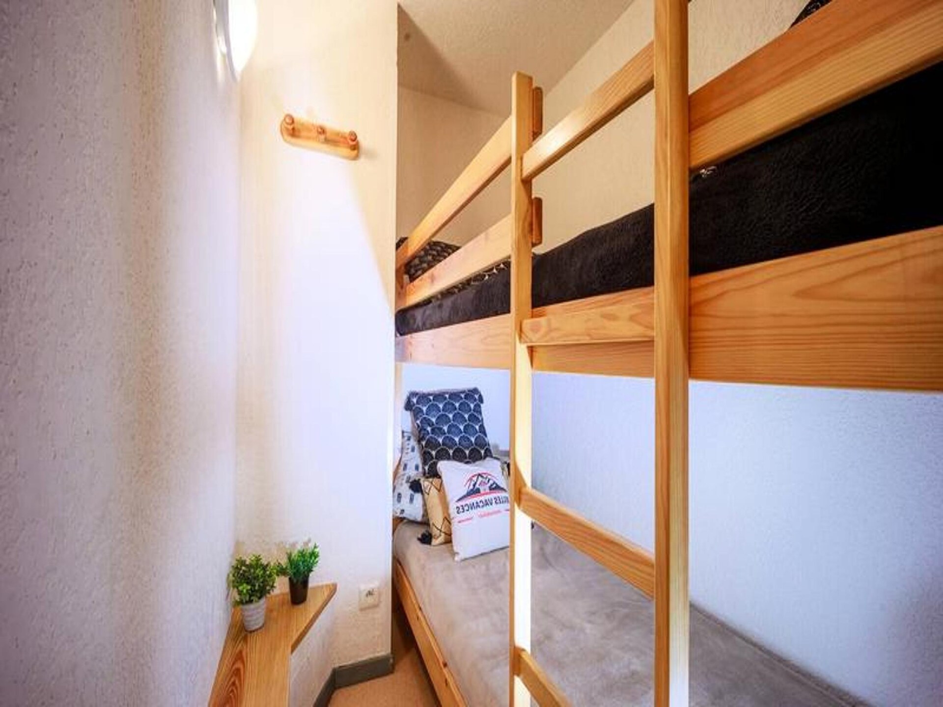 Zonnig appartement voor 6 met balkon, vlakbij de piste in Saint Lary - foto 6