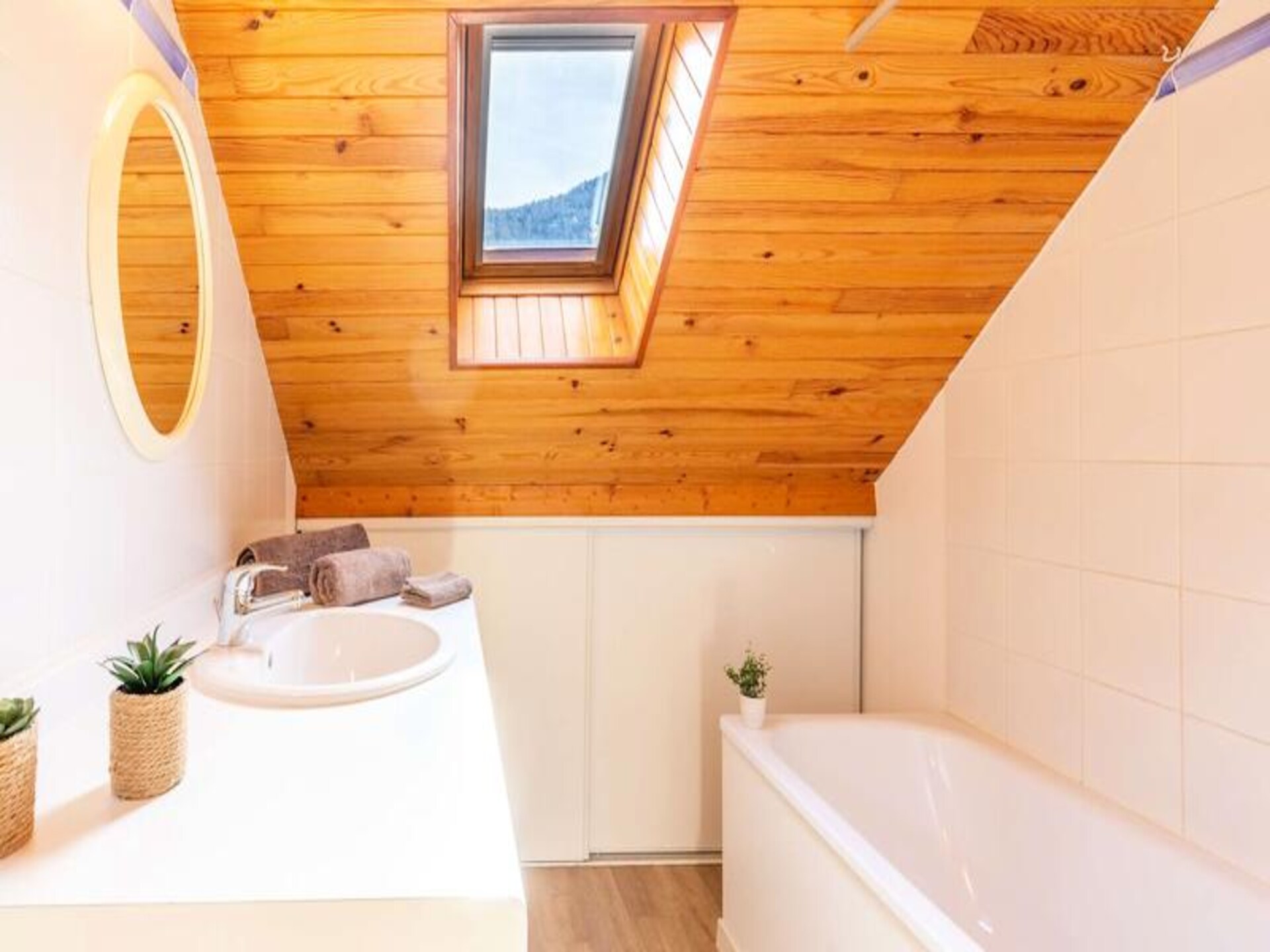 Ruim duplex appartement voor 9 personen bij de thermen van Saint-Lary - foto 10