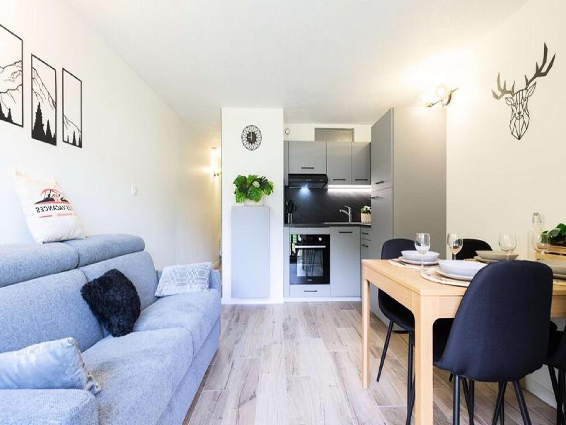 Zonnig appartement op 1e verdieping met panoramisch uitzicht op de Pyreneeën - foto 2