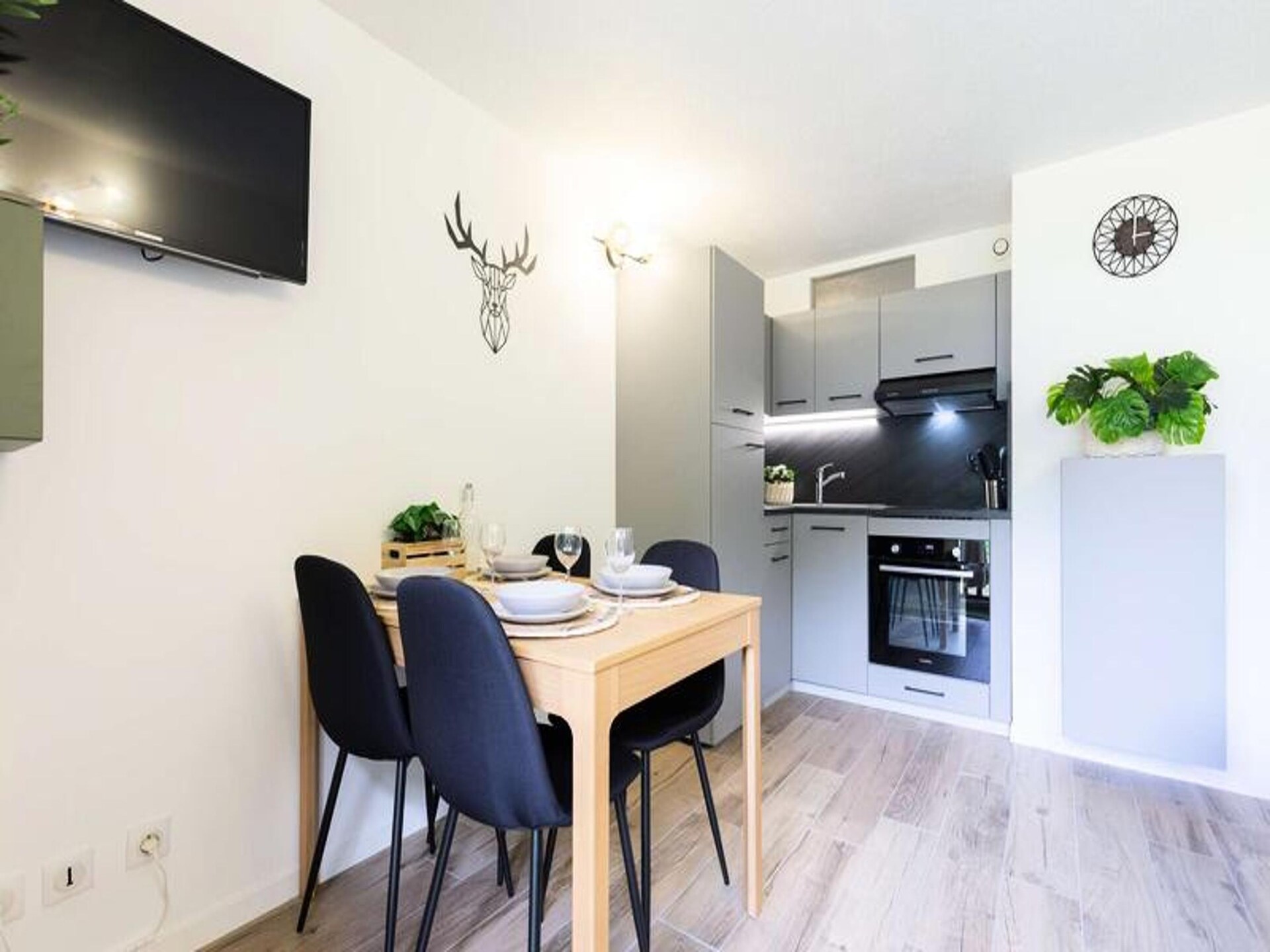Zonnig appartement op 1e verdieping met panoramisch uitzicht op de Pyreneeën - foto 14