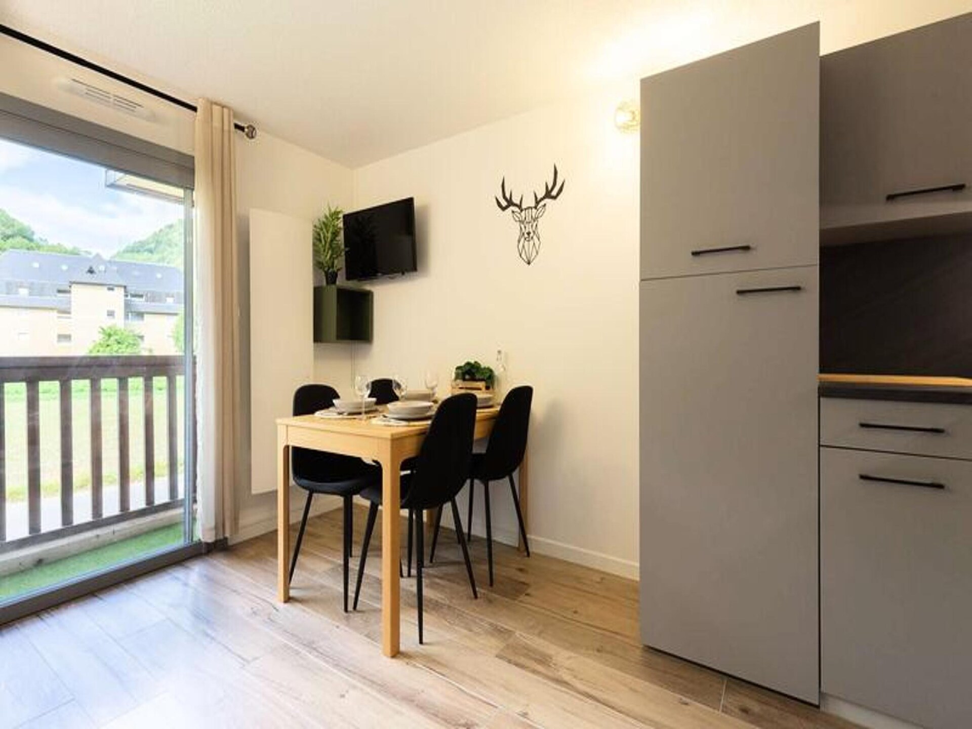 Zonnig appartement op 1e verdieping met panoramisch uitzicht op de Pyreneeën - foto 12