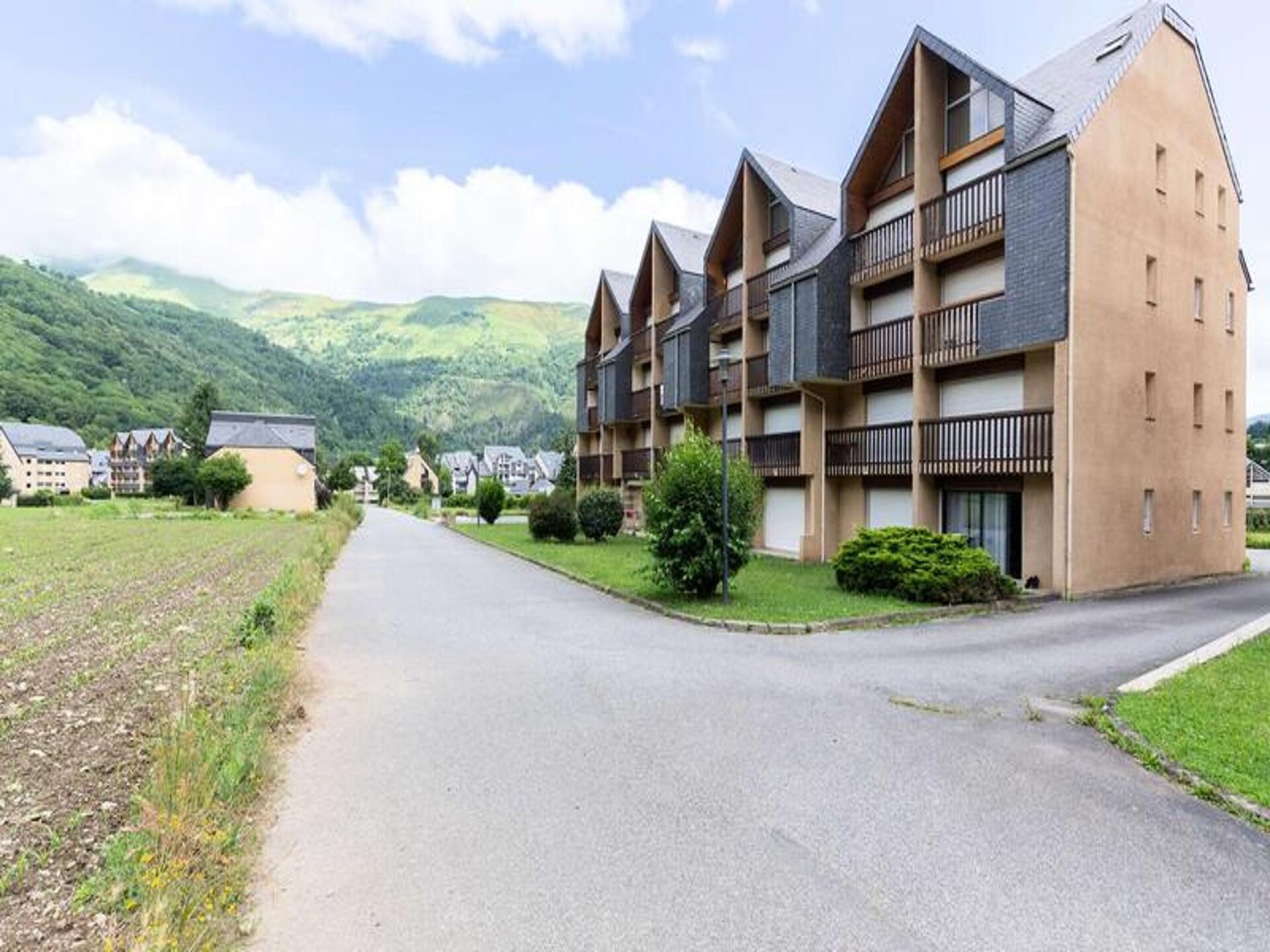Zonnig appartement op 1e verdieping met panoramisch uitzicht op de Pyreneeën - foto 7