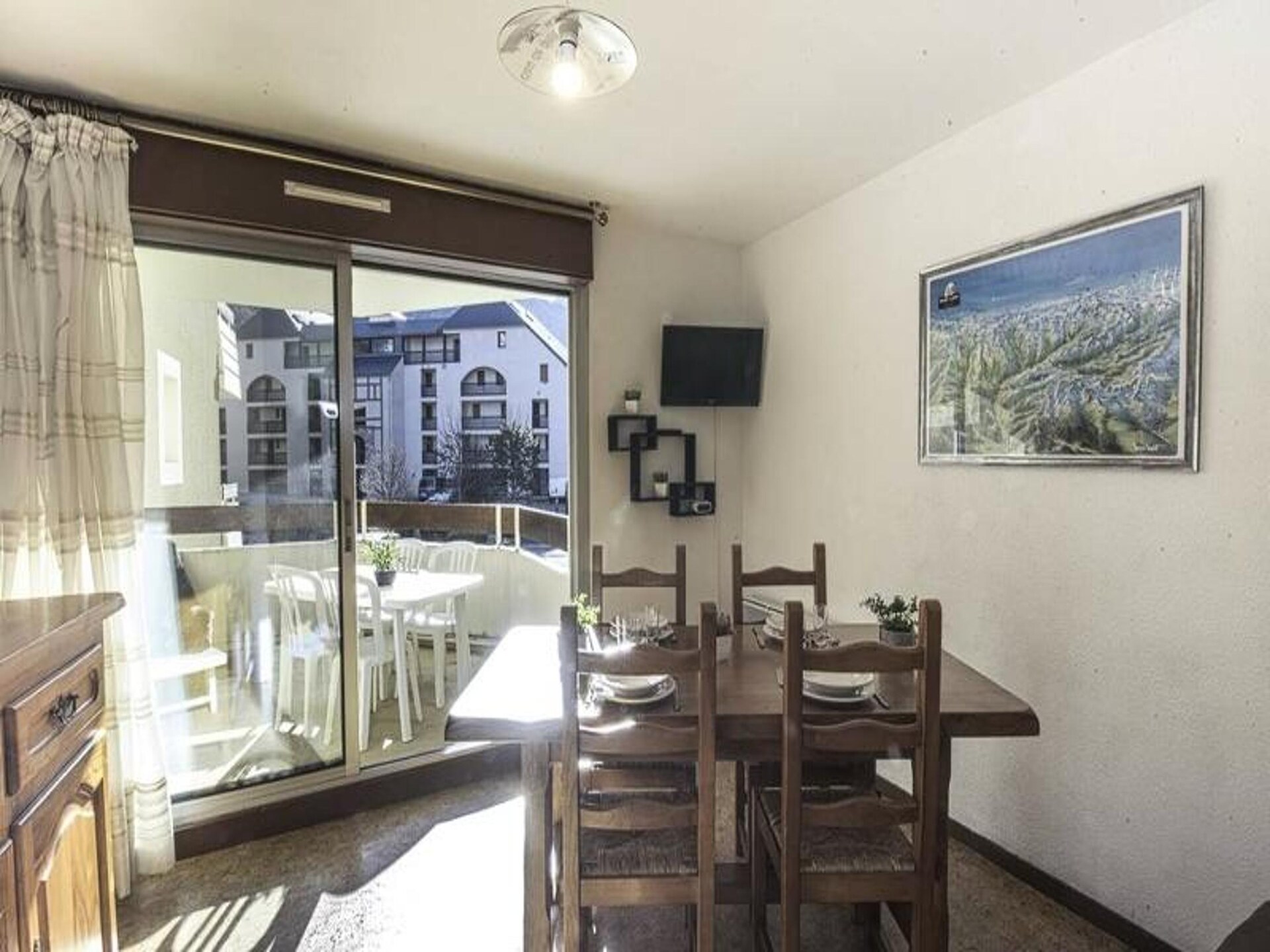 Knus appartement op 1e verdieping met balkon, vlakbij centrum Saint-Lary - foto 13