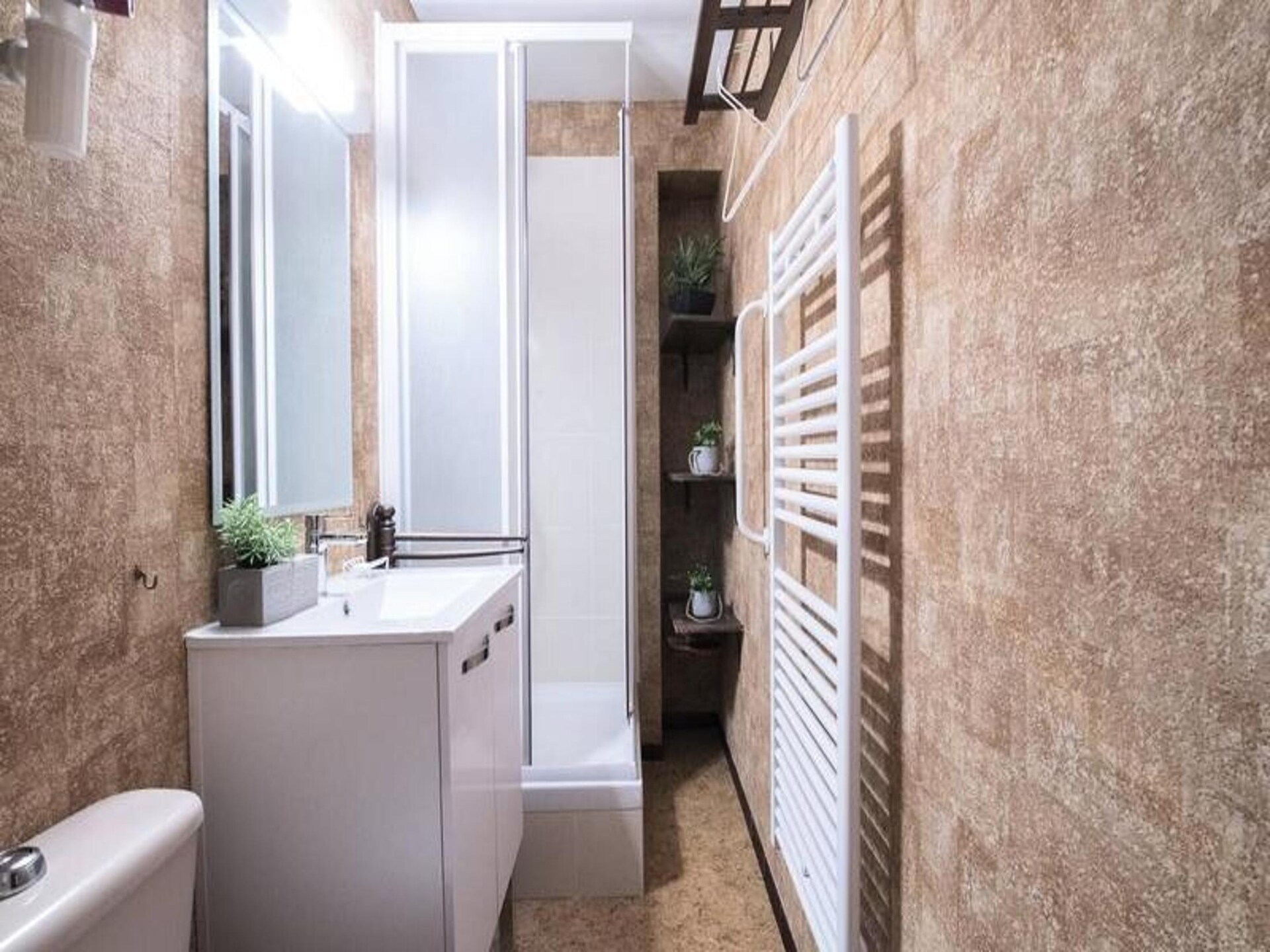 Knus appartement op 1e verdieping met balkon, vlakbij centrum Saint-Lary - foto 18