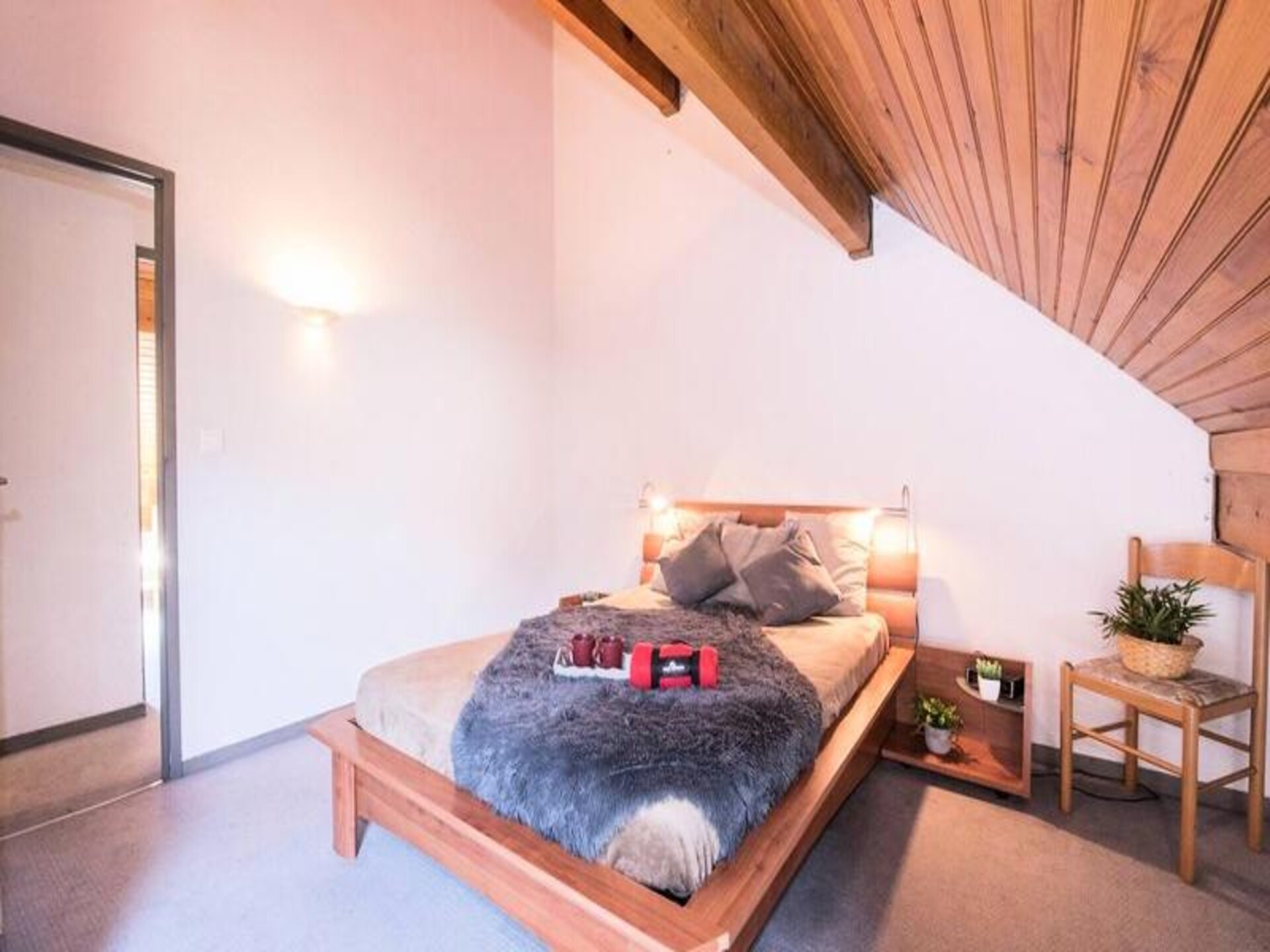 Zonnig appartement op het zuiden met balkon, vlakbij de pistes in St Lary - foto 7