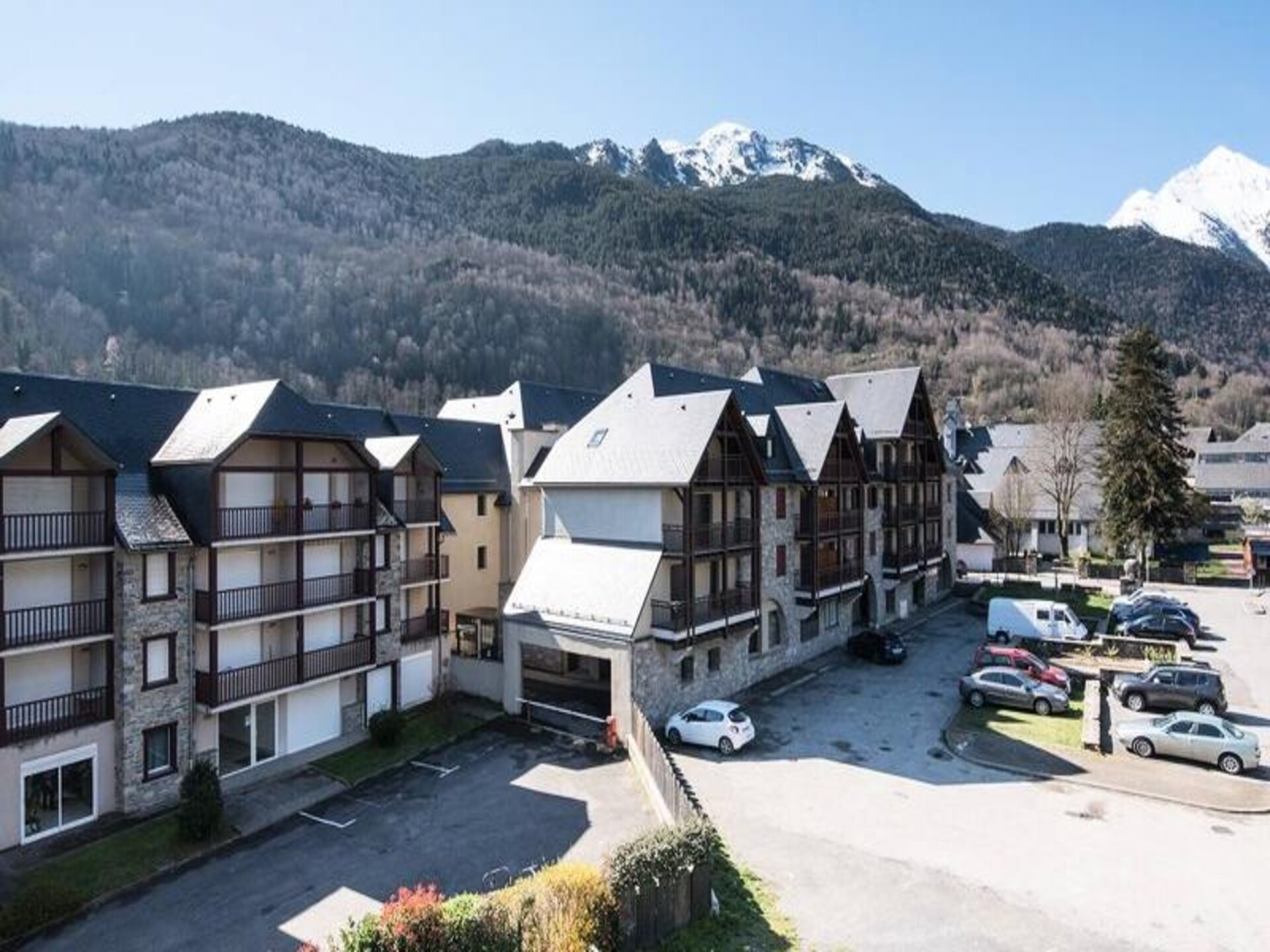 Zonnig appartement op het zuiden met balkon, vlakbij de pistes in St Lary - foto 12