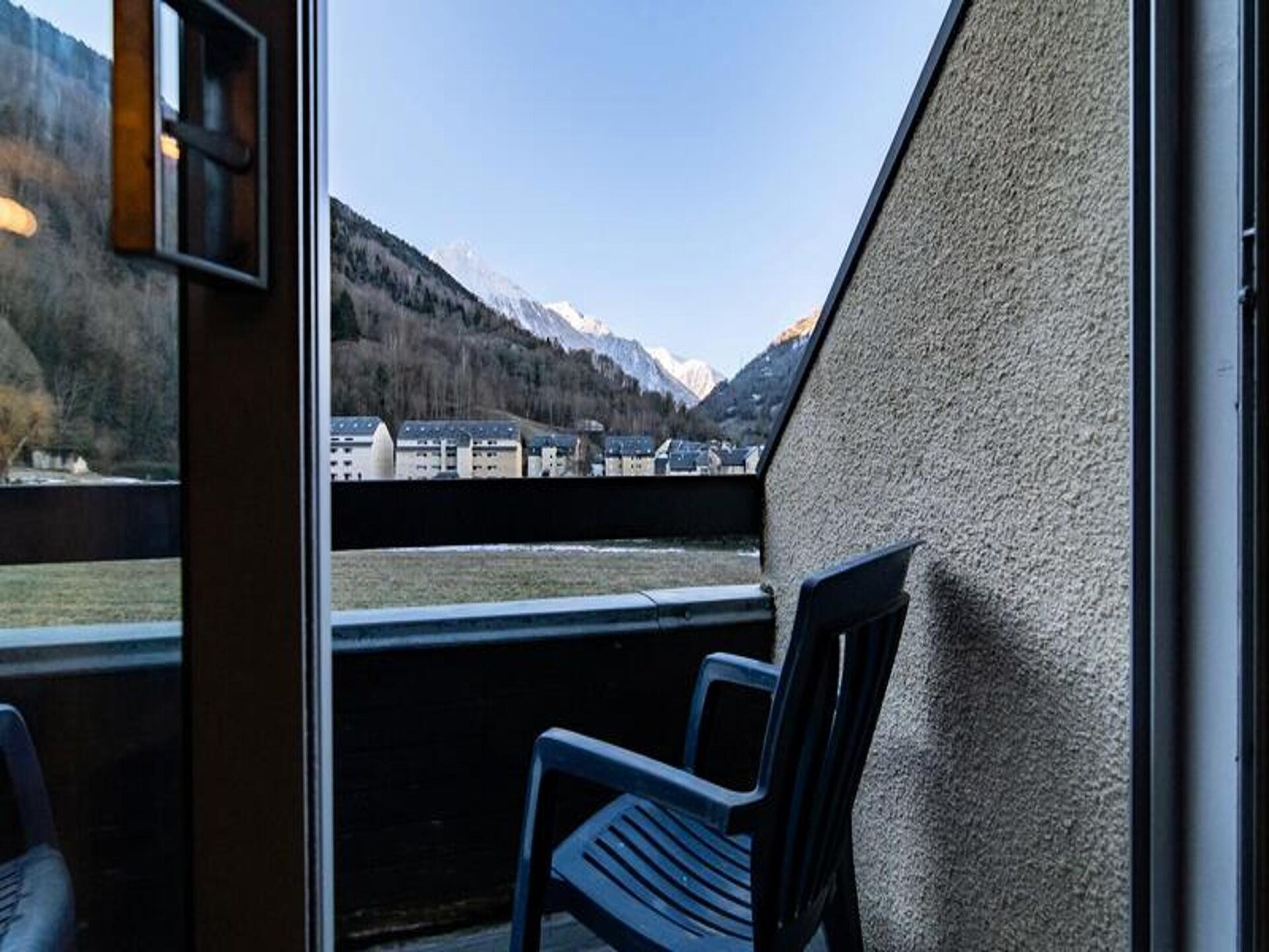 Licht appartement op de bovenste verdieping, vlakbij het centrum en de skilift - foto 18