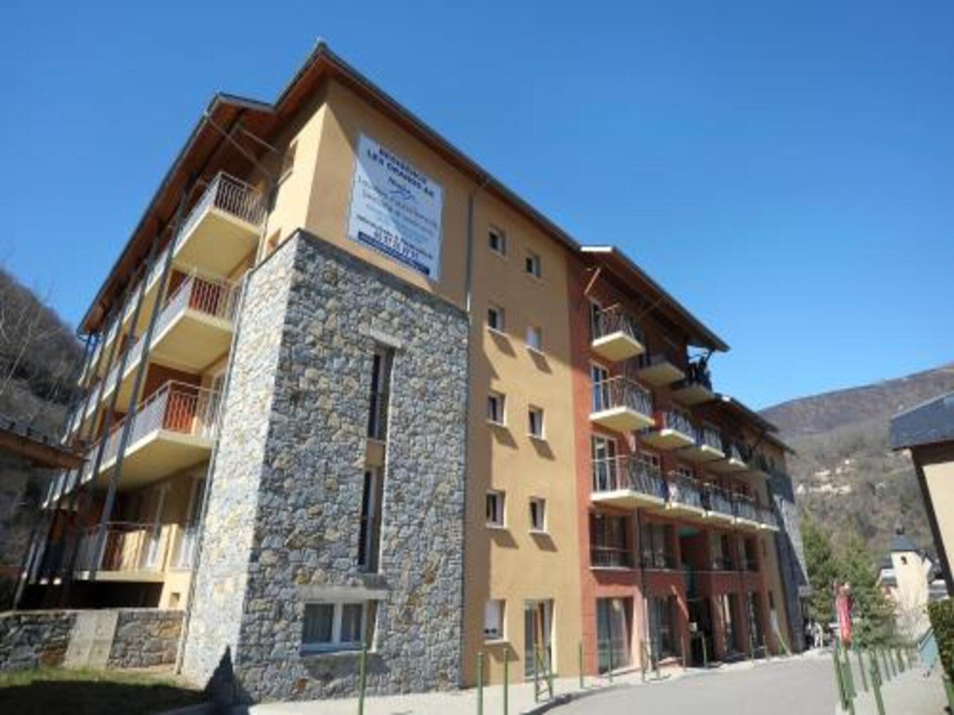 Zonnig appartement op 1e verdieping met balkon, vlakbij de pistes in St Lary - foto 15