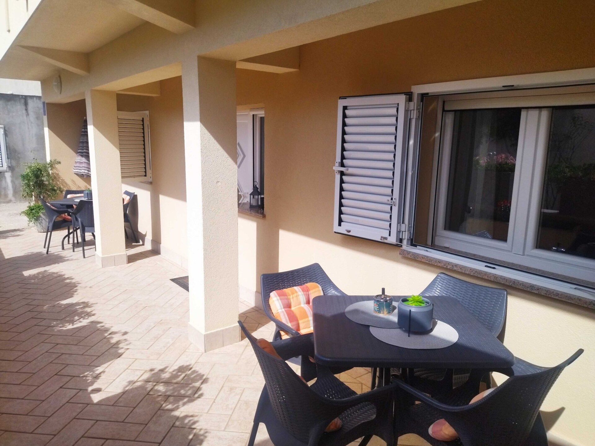 Knus appartement voor 4 op 500 meter van het strand in Povljana, Pag - foto 11