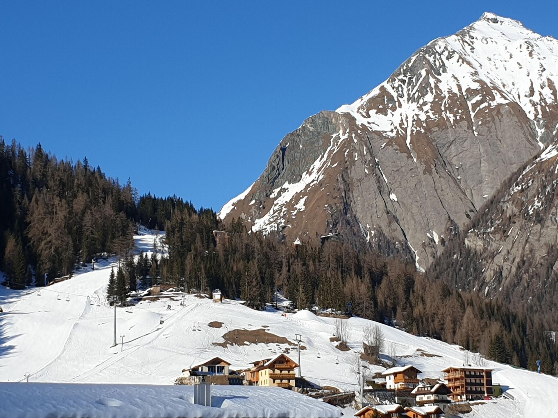 Ruim bergappartement in Kals met golfbaan en Grossglockner-uitzicht - foto 21