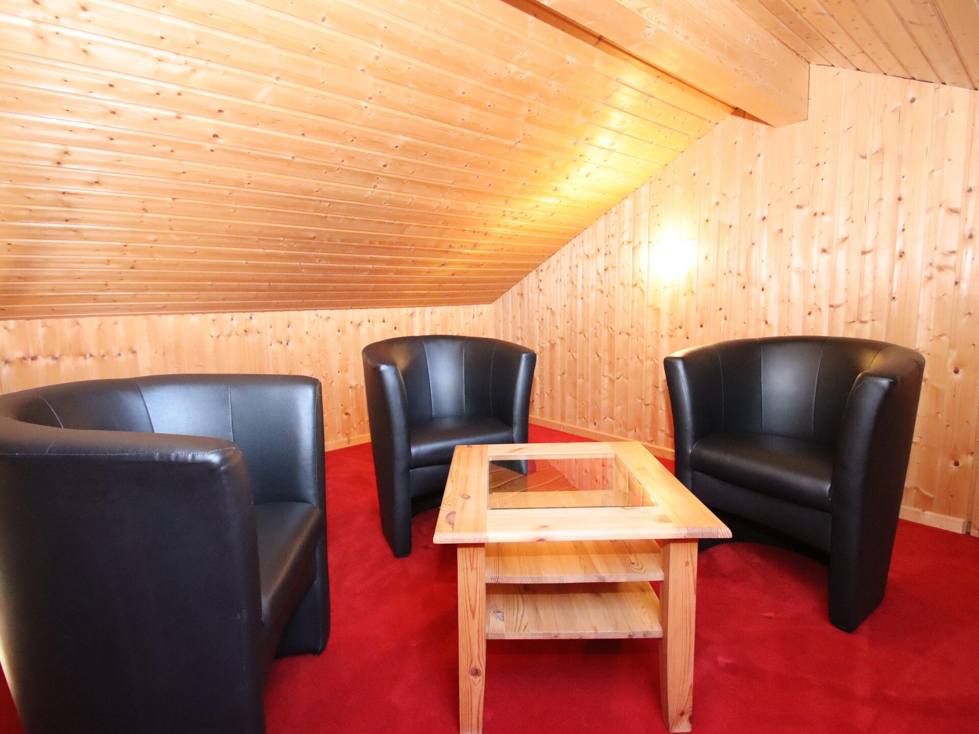 Ruim vakantiehuis met sauna op 1,6 km van het strand in Burhave - foto 19