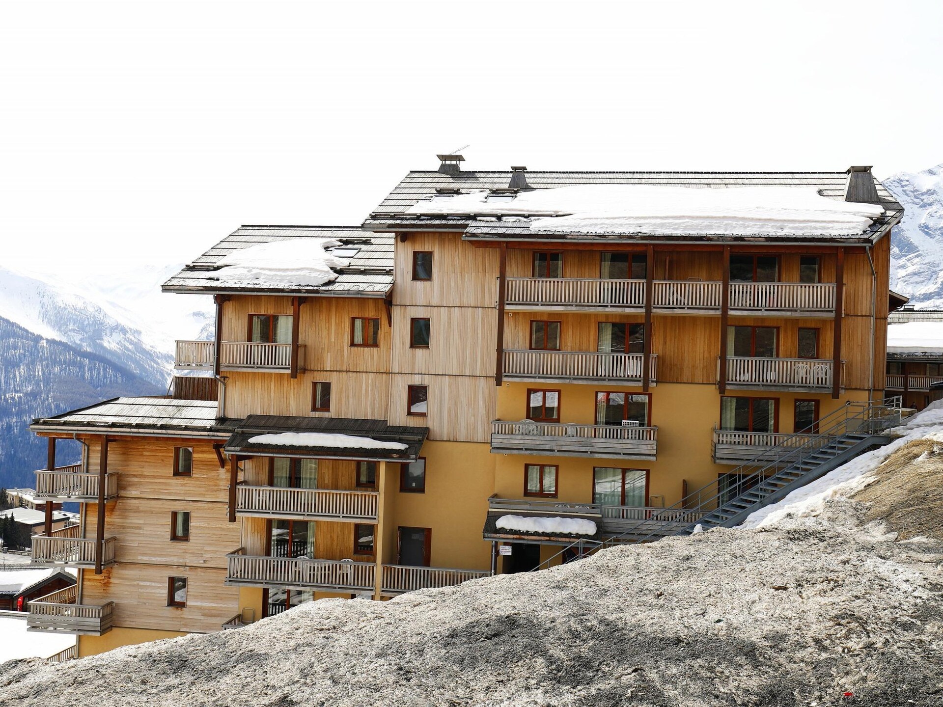 Knus appartement met balkon en bergzicht in Orcières, 100m van de skilift - foto 1