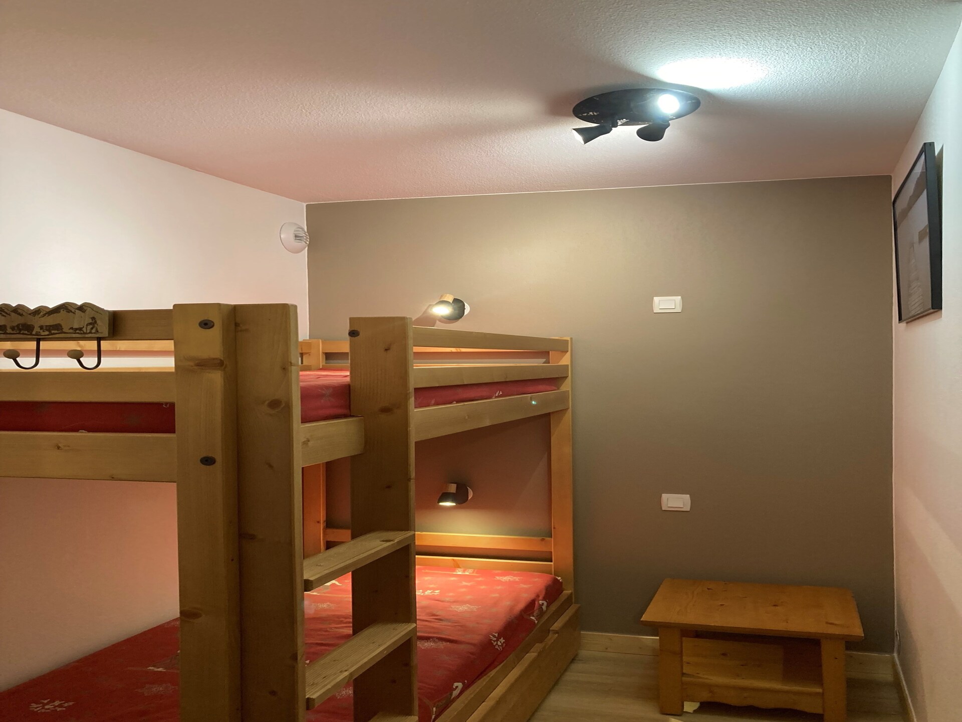 Sfeervol appartement aan de piste in Orcières | 6 personen, balkon met bergzicht - foto 7