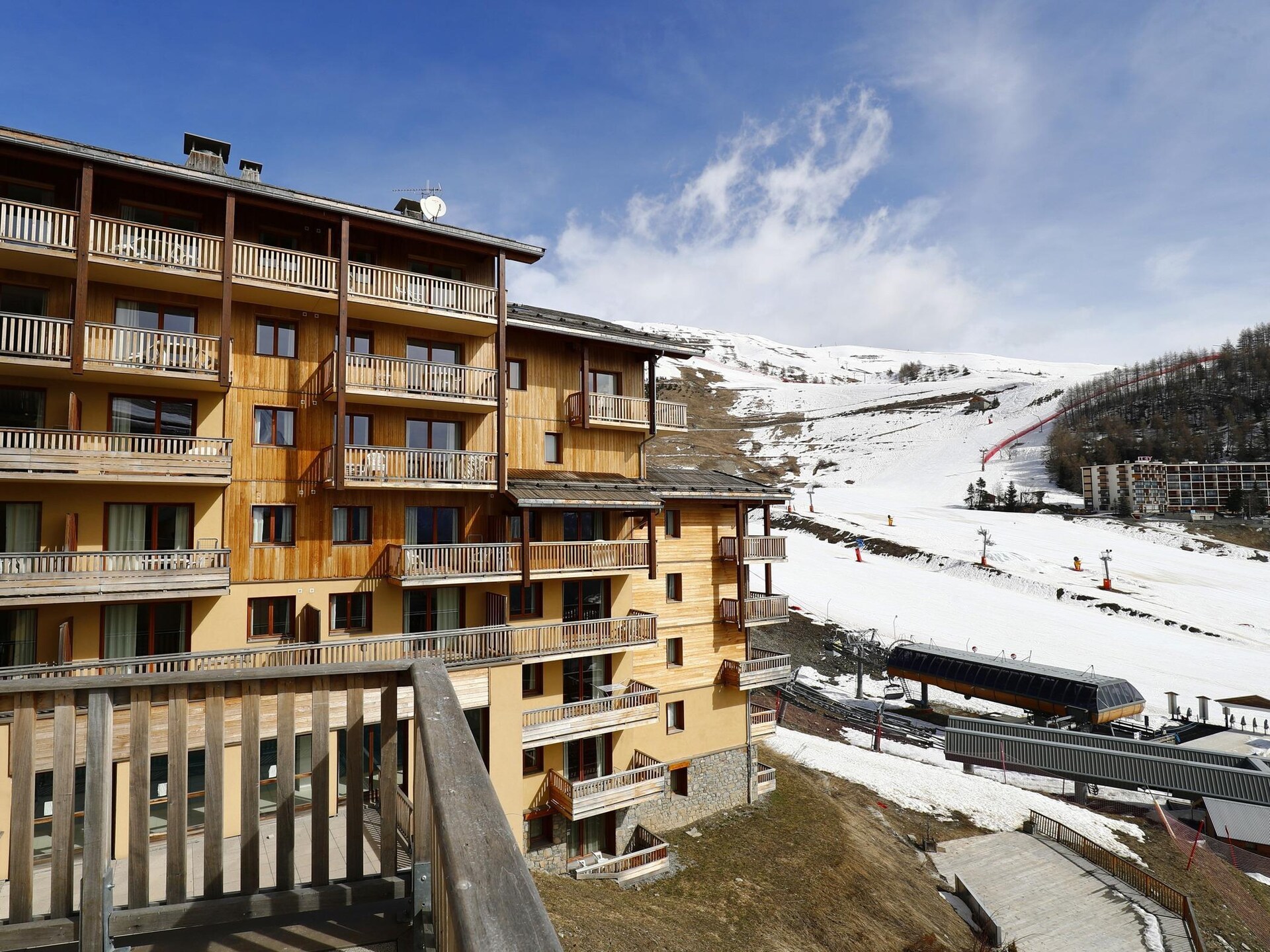 Centraal gelegen appartement aan de piste in Orcières - foto 1