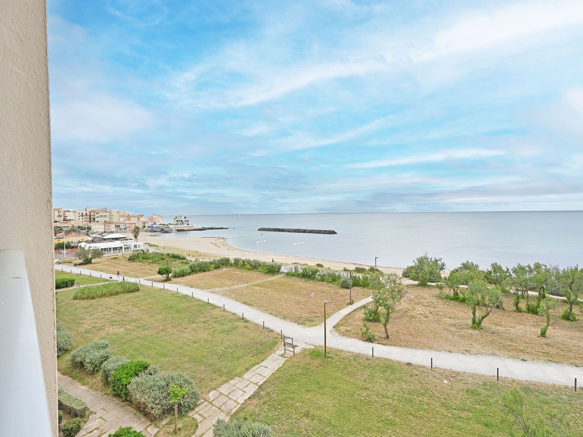 8-persoons appartement in centrum Agde direct aan het strand - foto 6