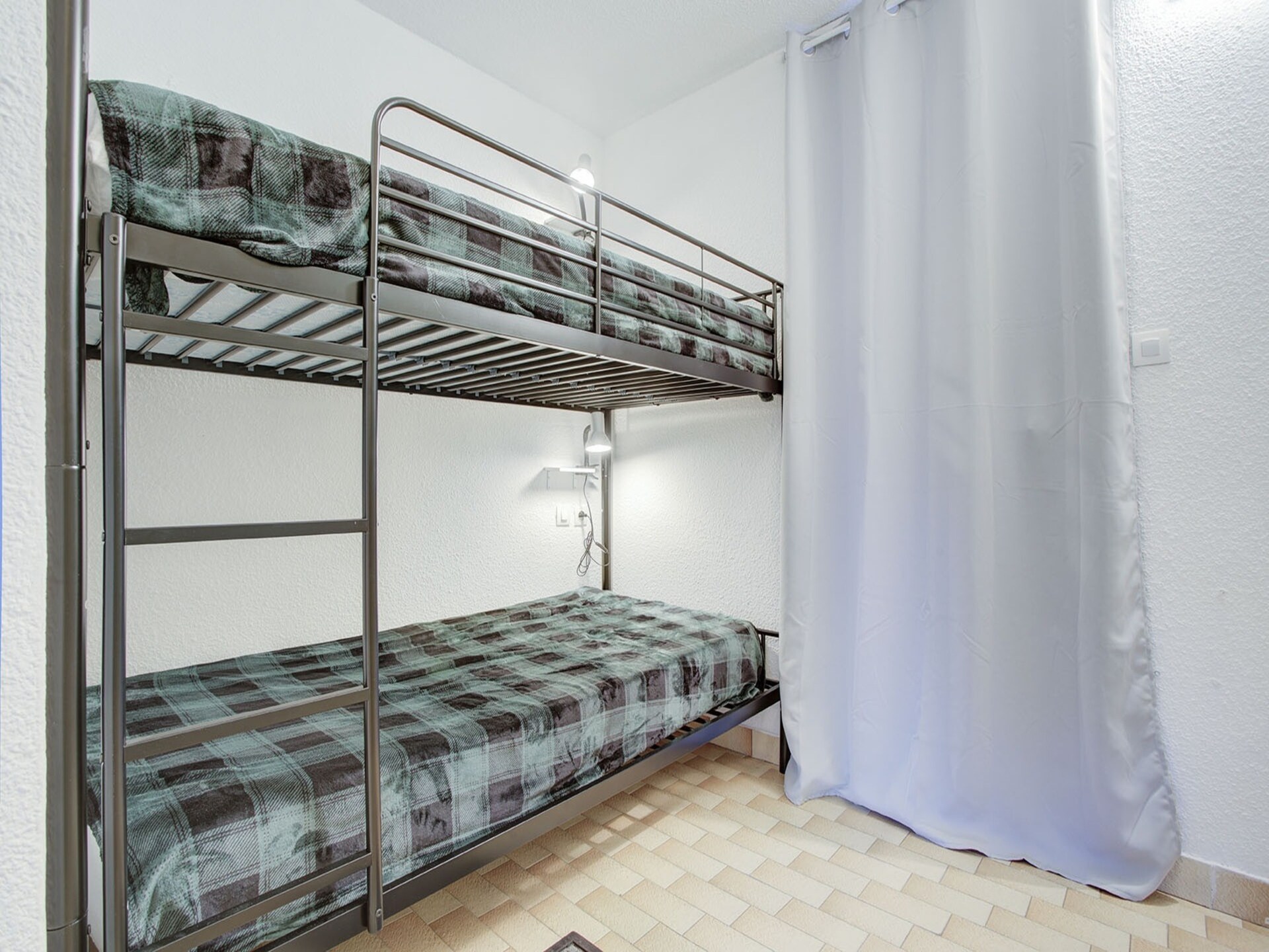Licht appartement in Agde, 300m van strand en centrum - foto 10