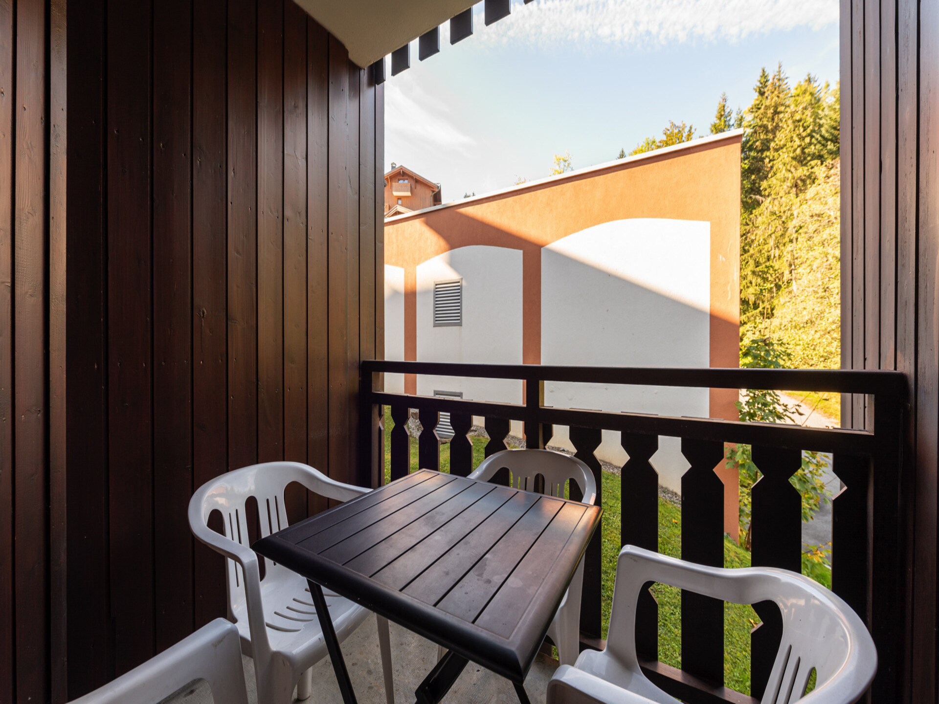 Appartement aan de piste in Morillon, 50m van de skilift - foto 3