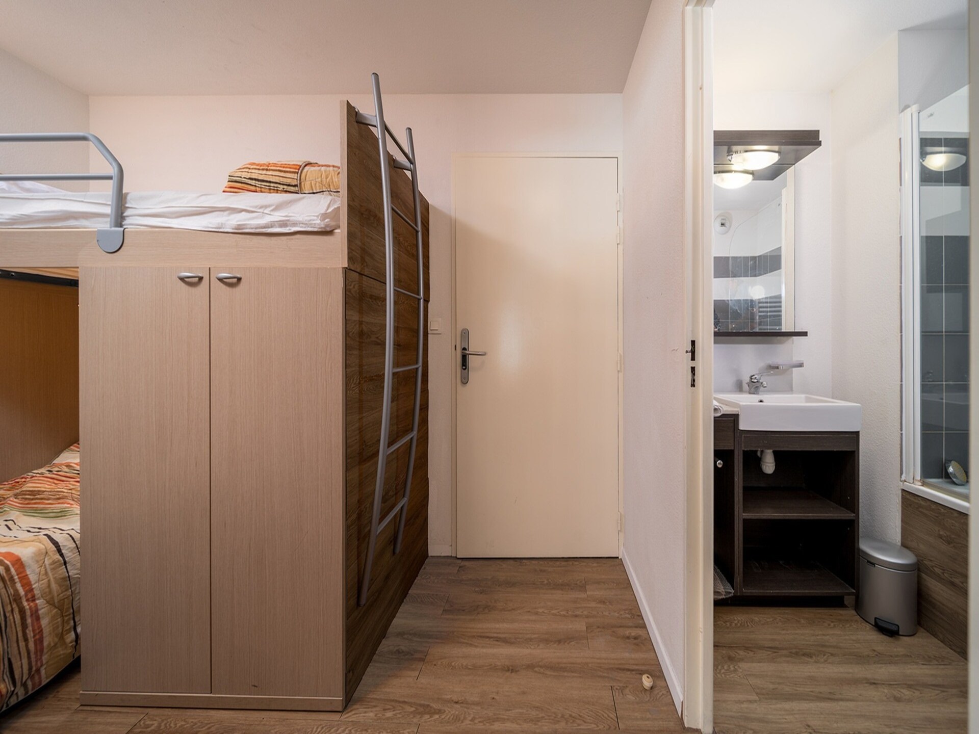 6-persoons appartement in Allos direct aan de piste - foto 10