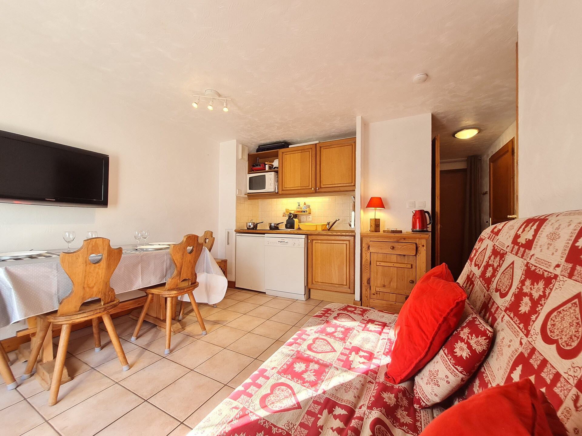 Appartement B03: Knus aan de piste met eigen tuin in Les Deux Alpes - foto 8