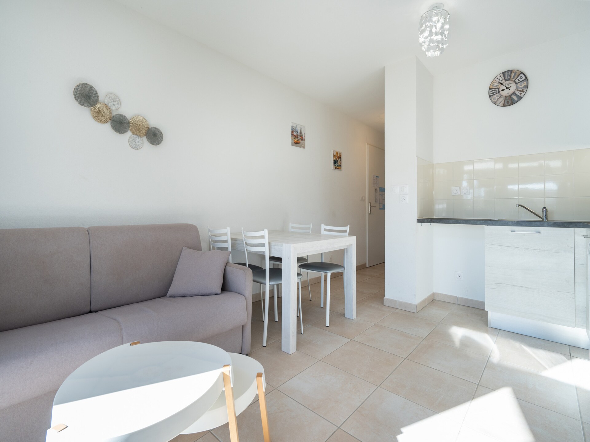 Knusse villa voor 4 bij het strand van Sérignan, met tuin en zwembad - foto 7