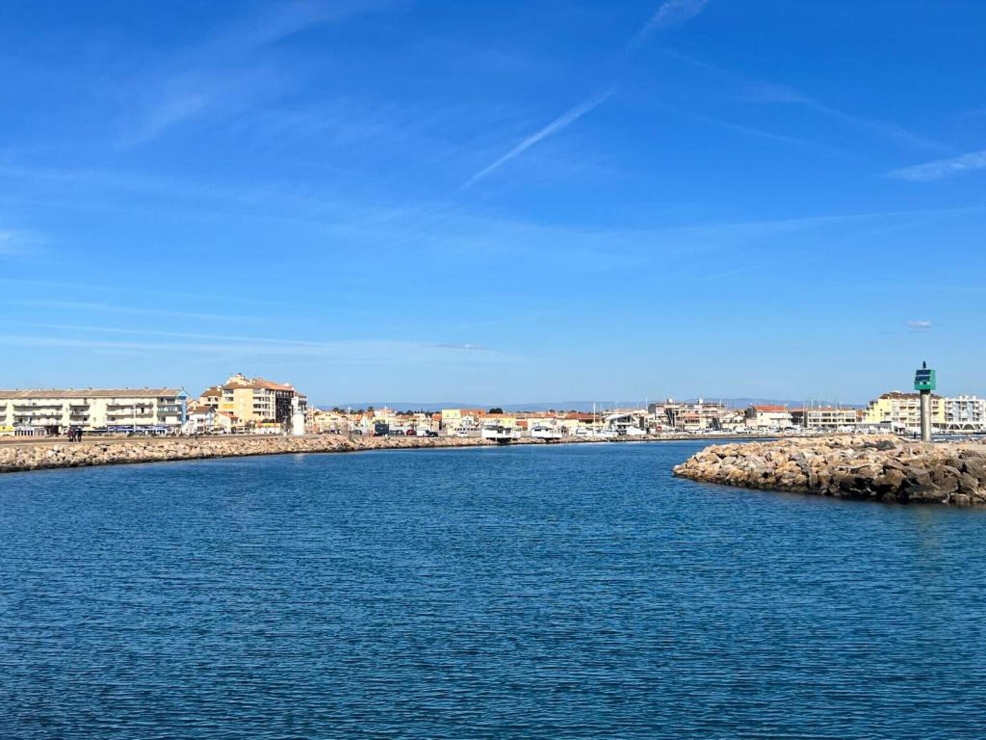 Zonnige villa in Sérignan, 450m van het strand en met zwembad - foto 17