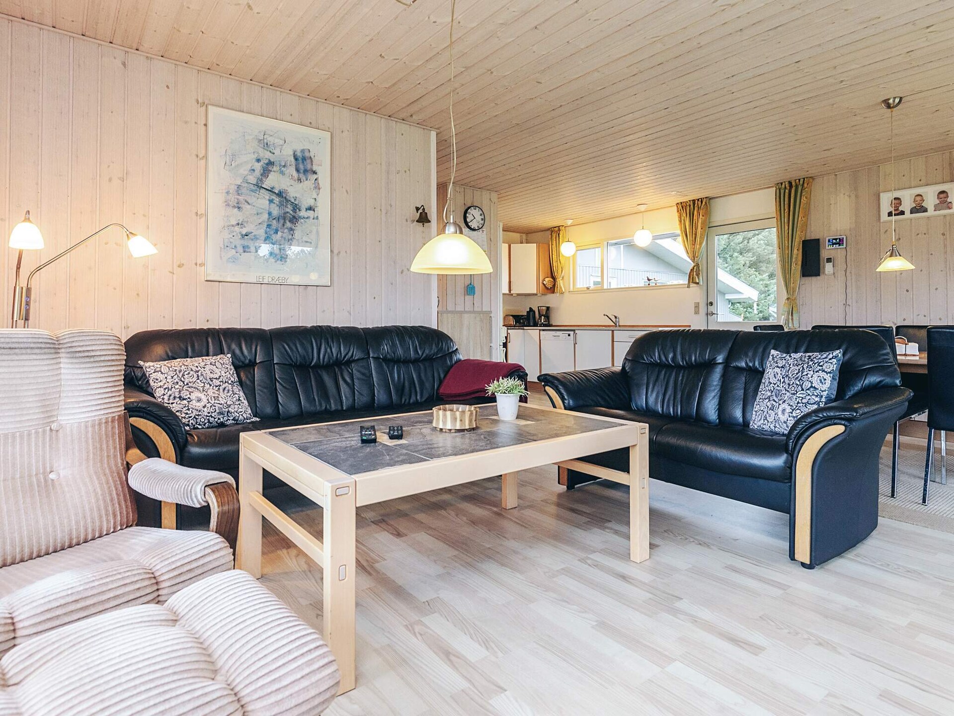 Ruim vakantiehuis voor 10 personen met privétuin nabij strand van Løkken - foto 13