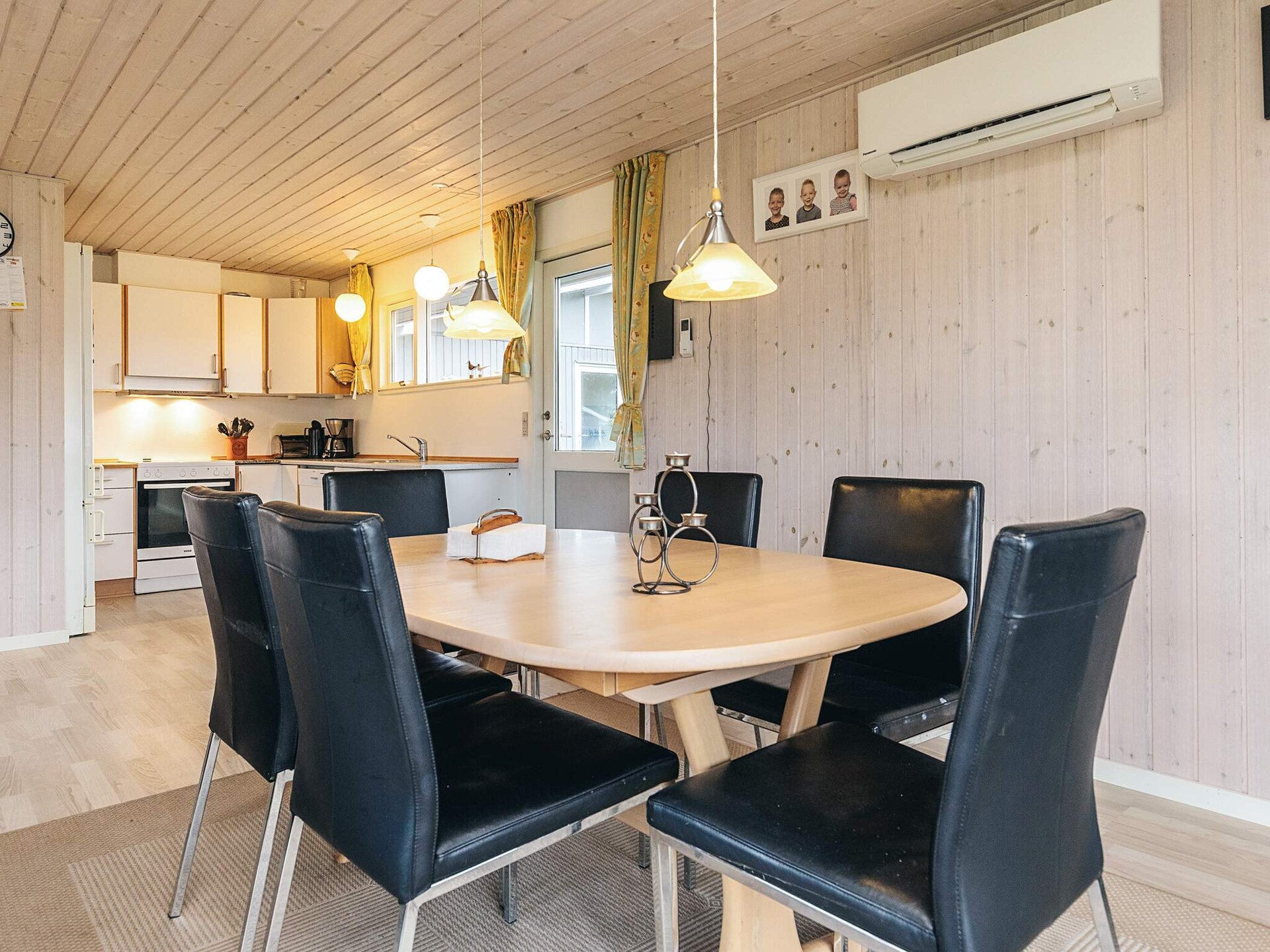 Ruim vakantiehuis voor 10 personen met privétuin nabij strand van Løkken - foto 16
