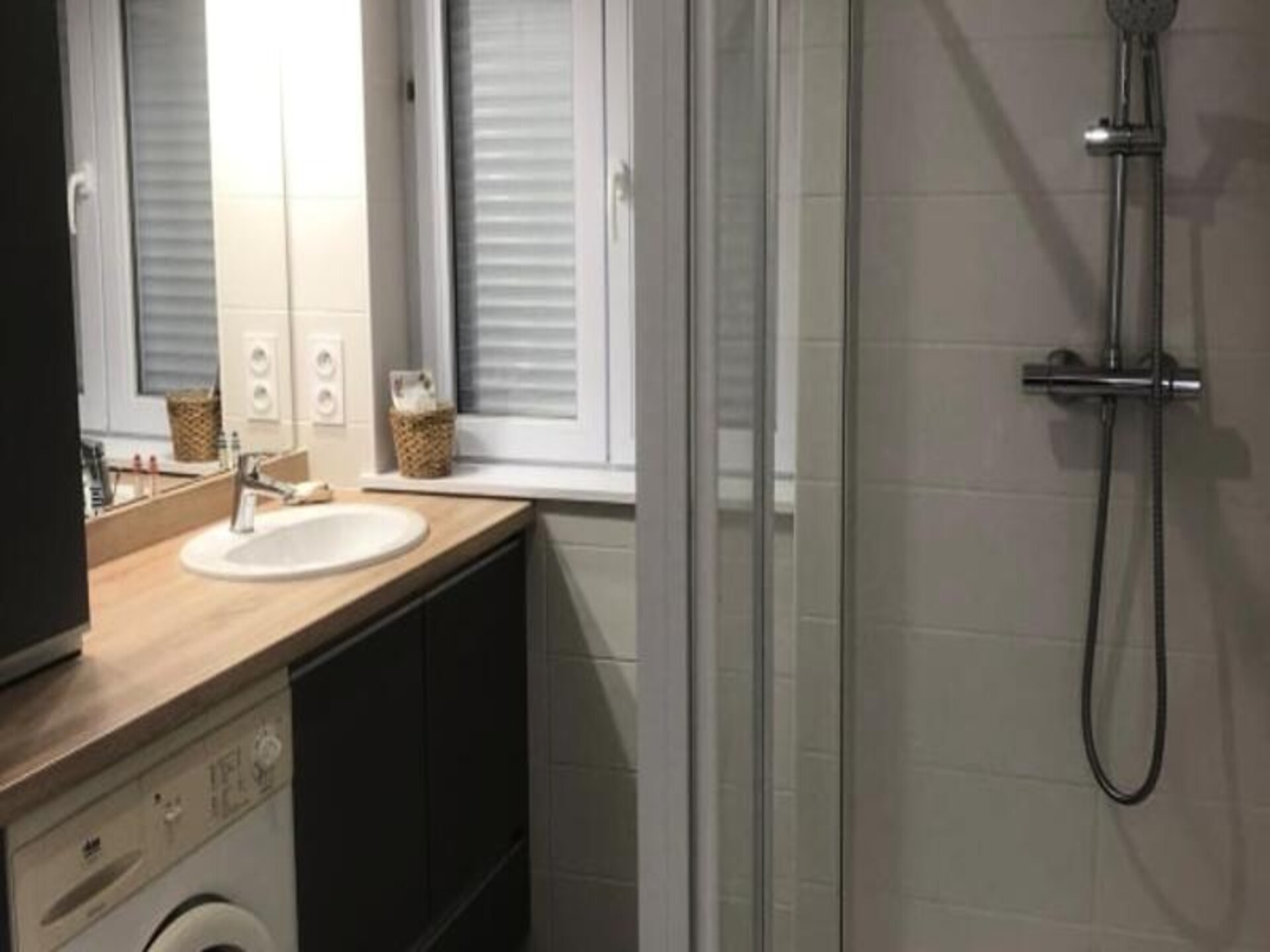 Rustiek familie-appartement met grote tuin, 10 minuten van het strand - foto 8