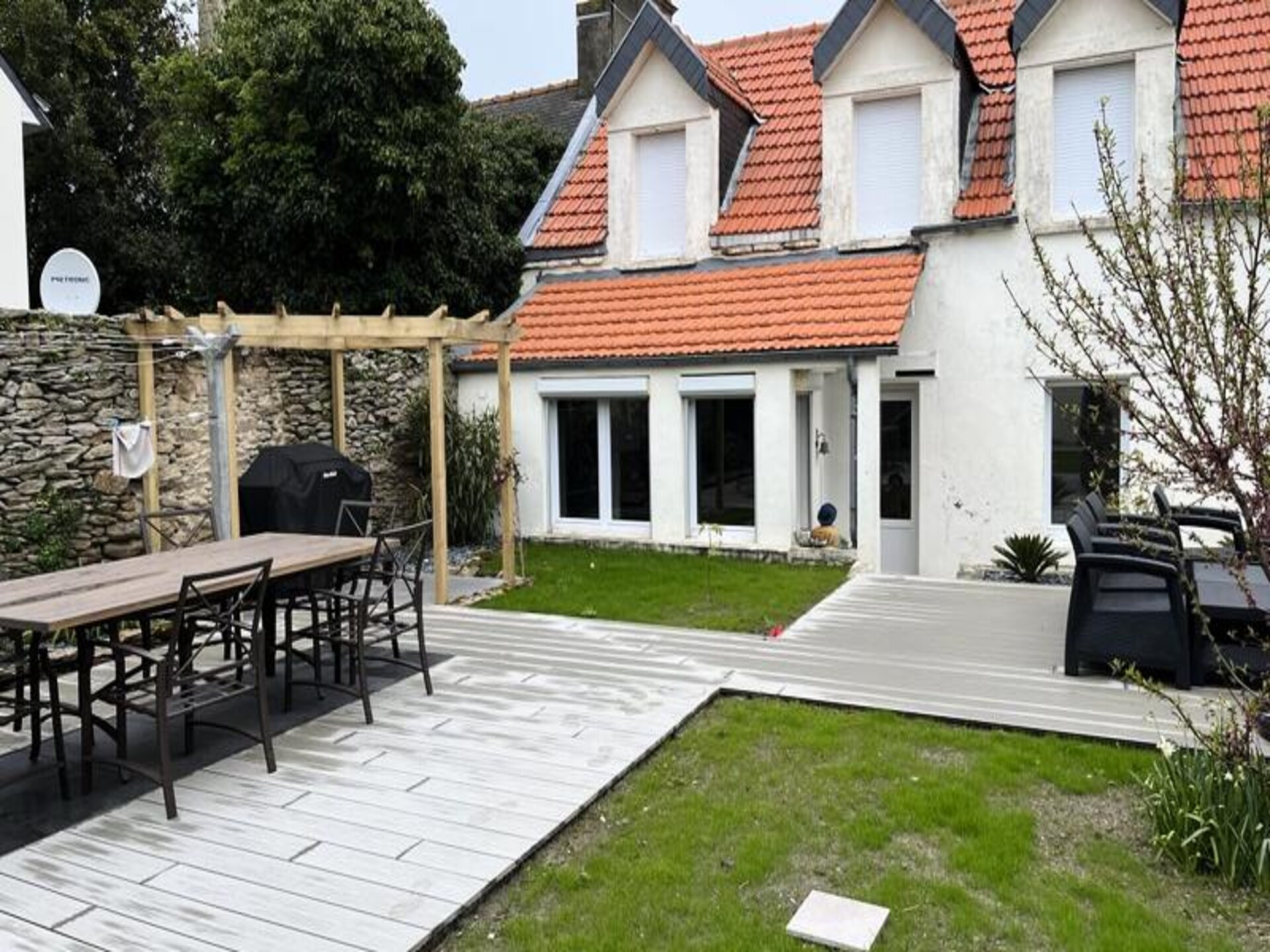 Rustiek familie-appartement met grote tuin, 10 minuten van het strand - foto 13
