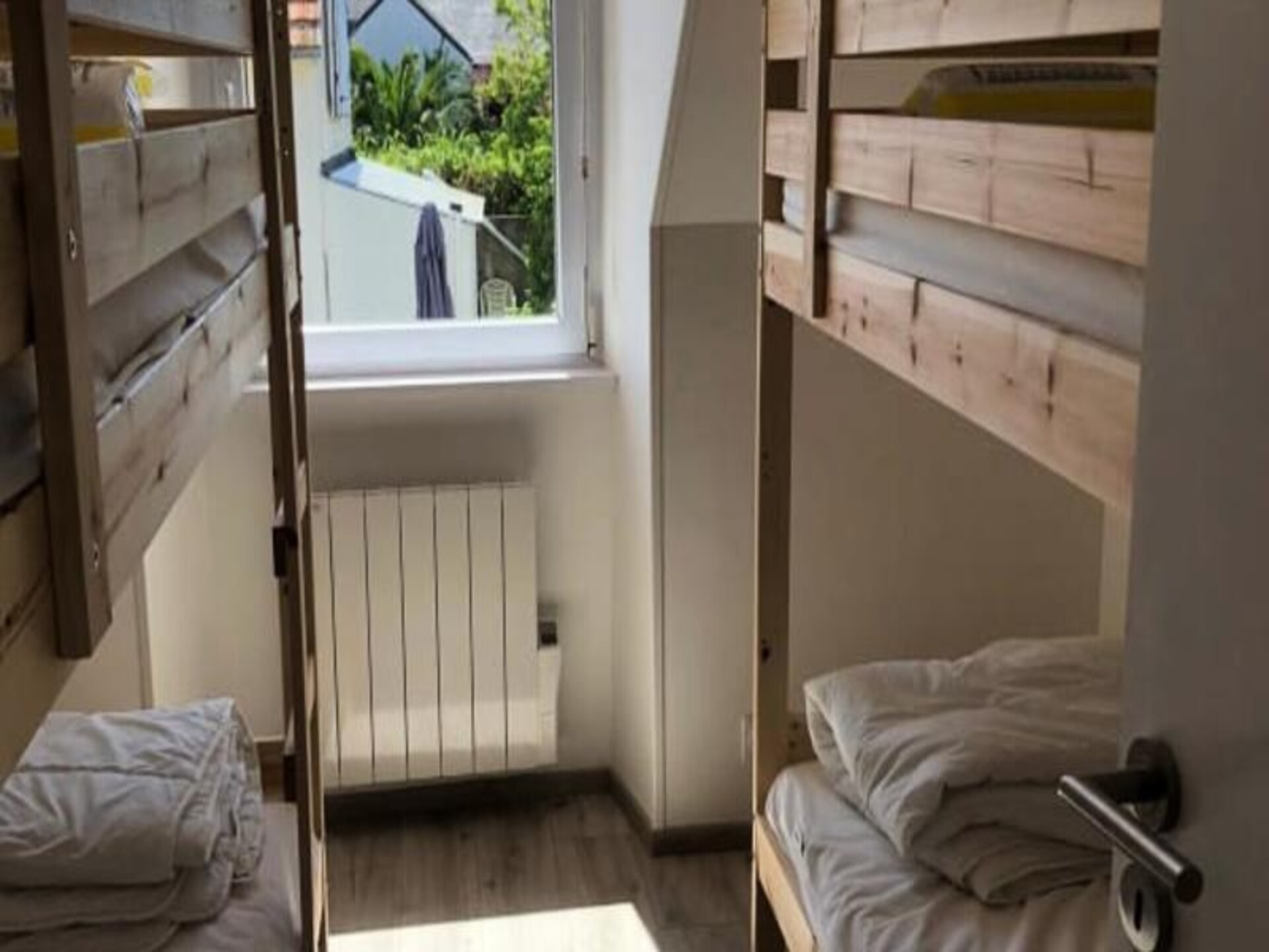 Rustiek familie-appartement met grote tuin, 10 minuten van het strand - foto 19