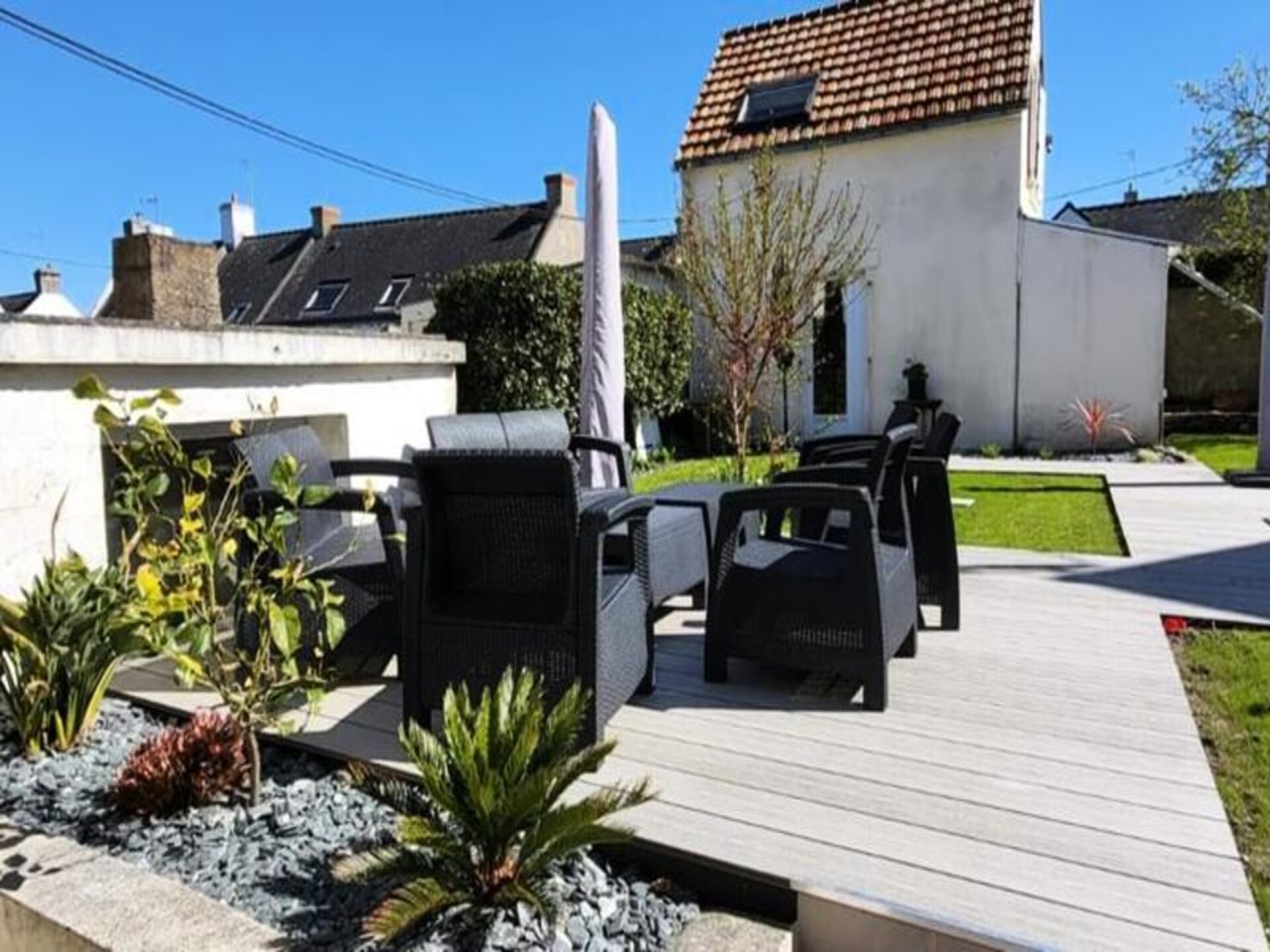 Rustiek familie-appartement met grote tuin, 10 minuten van het strand - foto 32