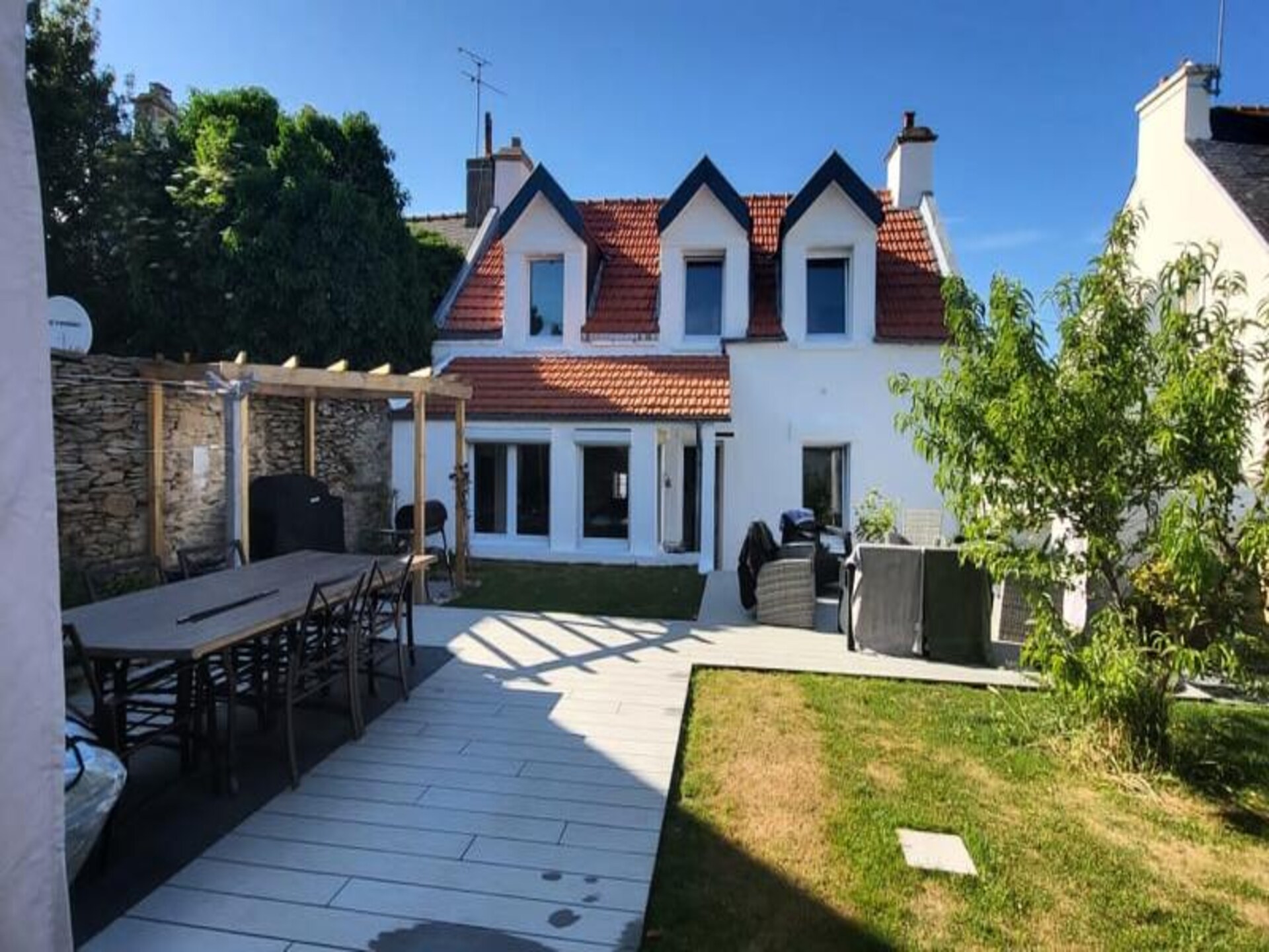 Rustiek familie-appartement met grote tuin, 10 minuten van het strand - foto 39