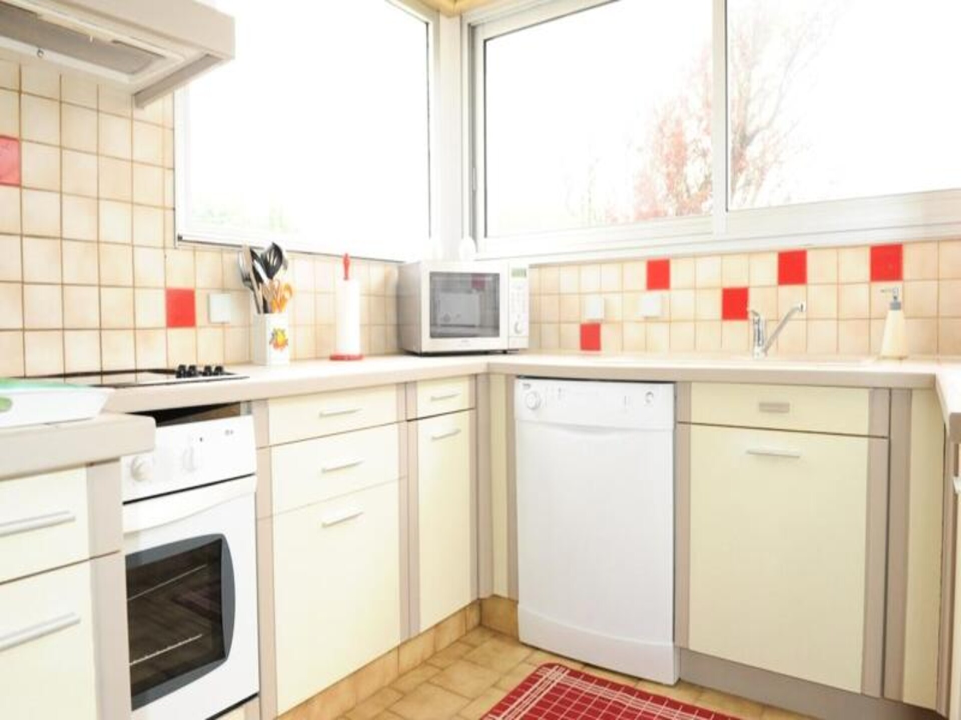 Ruim appartement met veranda en ommuurde tuin, vlakbij de Côte Sauvage - foto 17