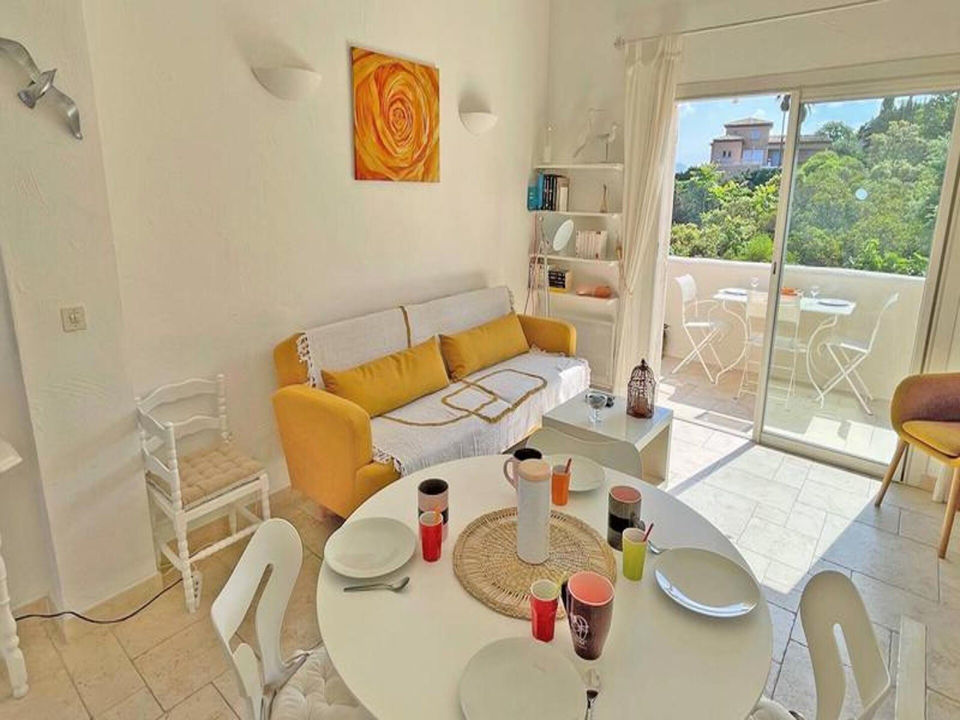 Licht appartement in Ste Maxime met zwembad, uitzicht op heuvels - foto 13