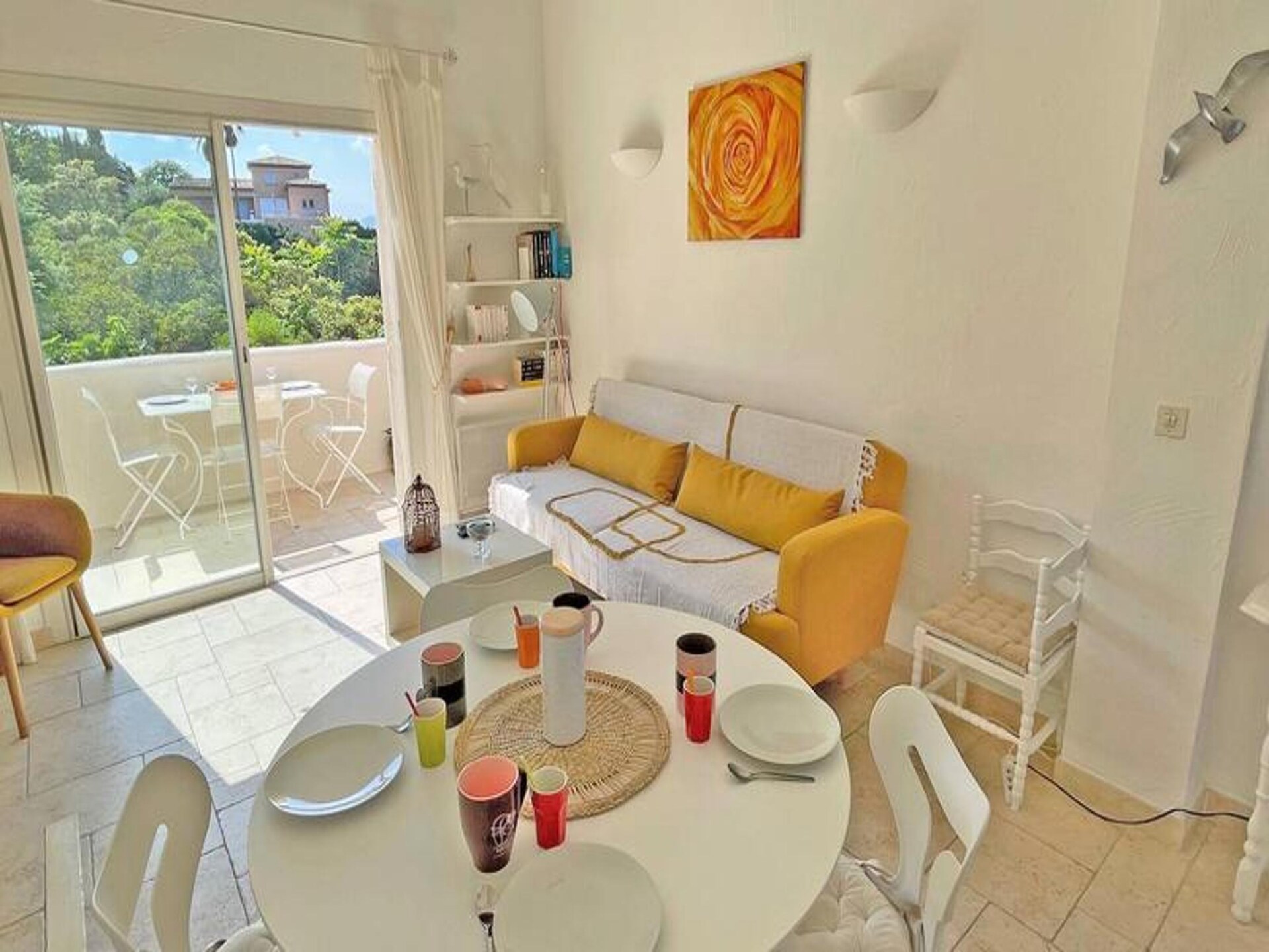 Licht appartement in Ste Maxime met zwembad, uitzicht op heuvels - foto 14