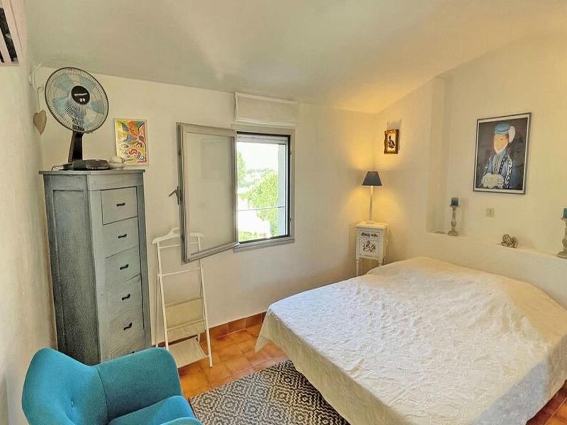 Licht appartement in Ste Maxime met zwembad, uitzicht op heuvels - foto 7